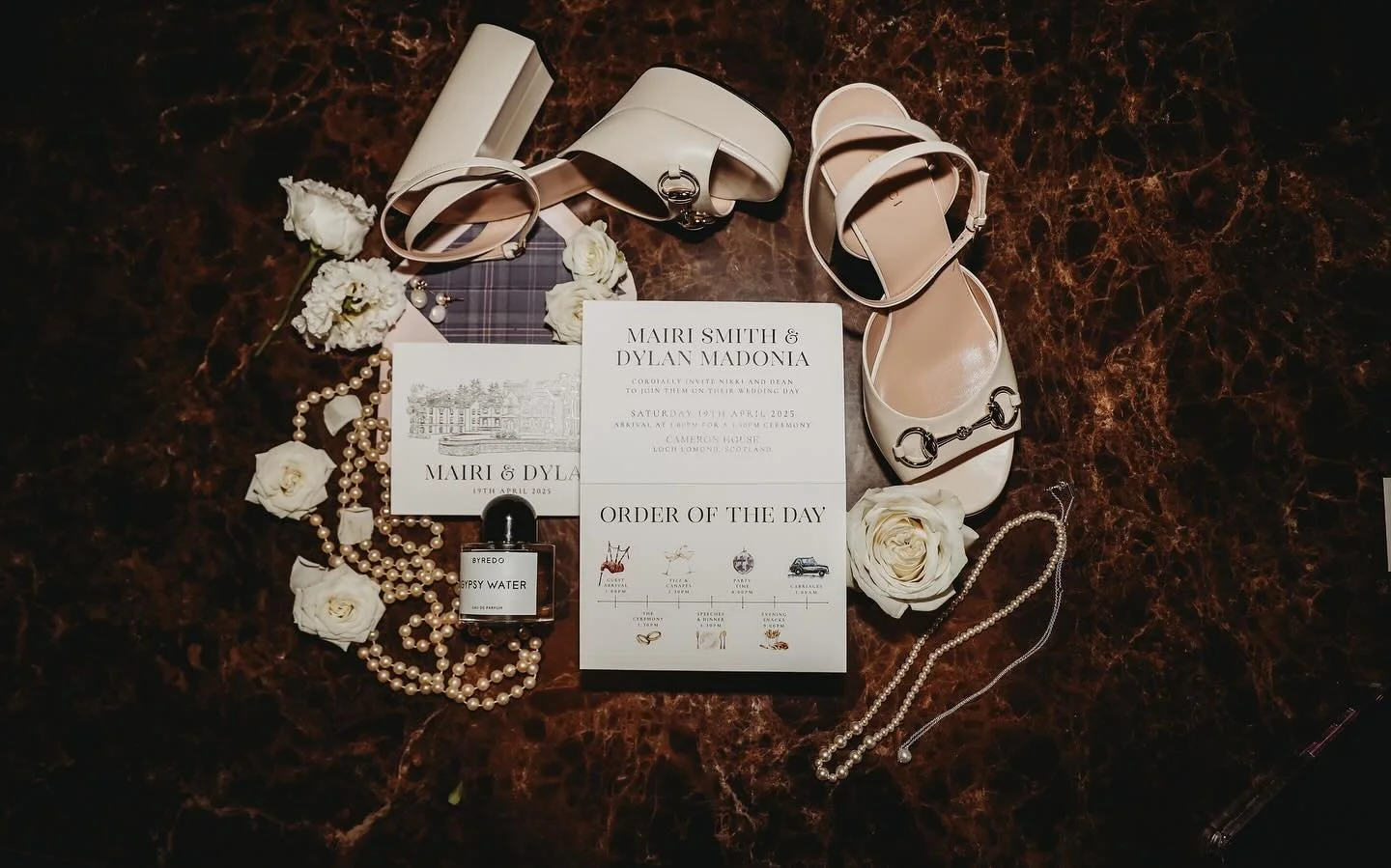 Beautiful details from Mairi &amp; Dylan&rsquo;s day @cameronhouselochlomond 

📷 @bearandbutterflyphotography 
📝 @lauramccranorevents 

Black hot foiled venue drawing on lovely colorplan card 🥰

#weddingstationery #weddinginvitations #invitations 