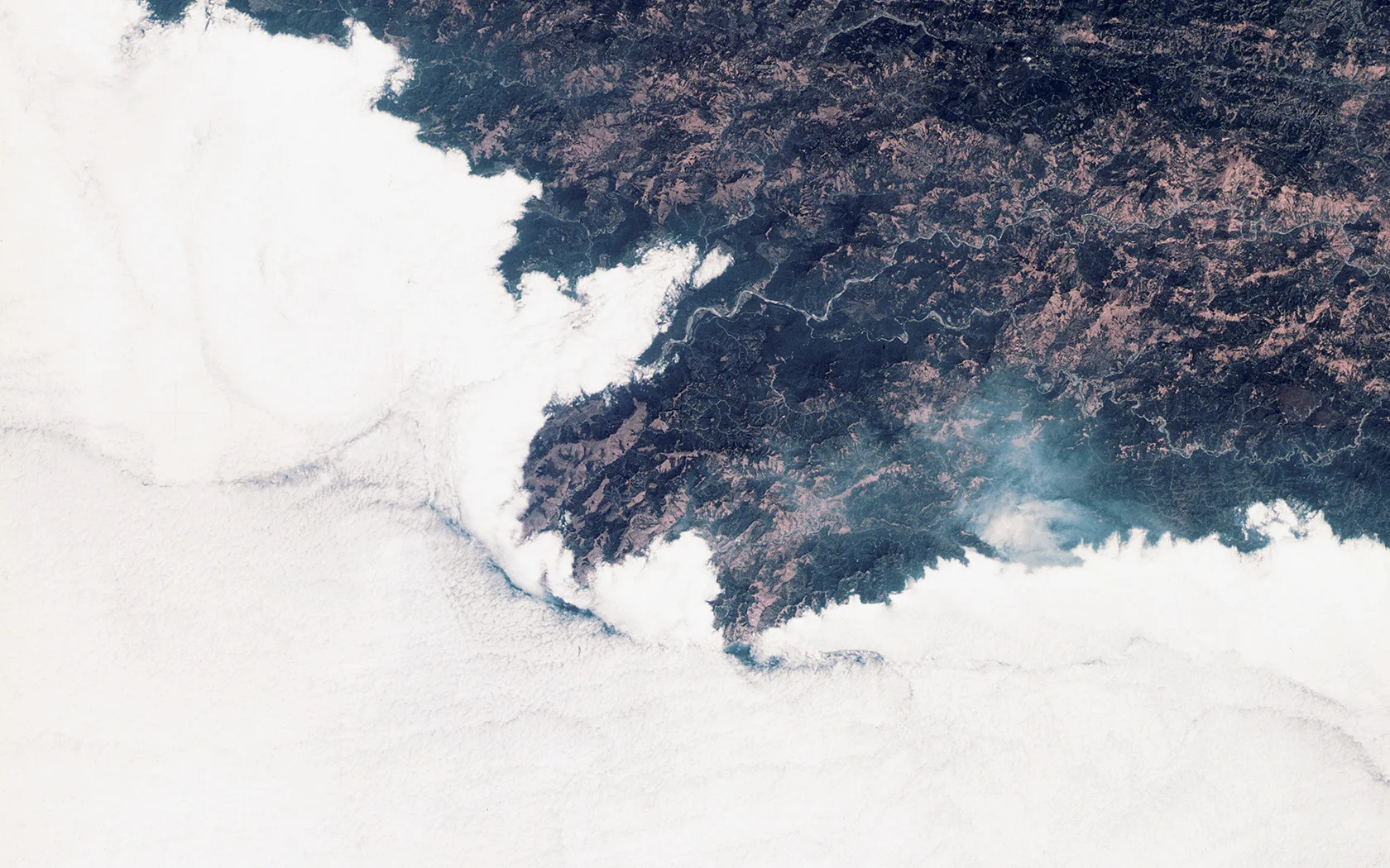 papers.co-mv22-cloud-earth-nature-skyview-high-26-wallpaper.jpg