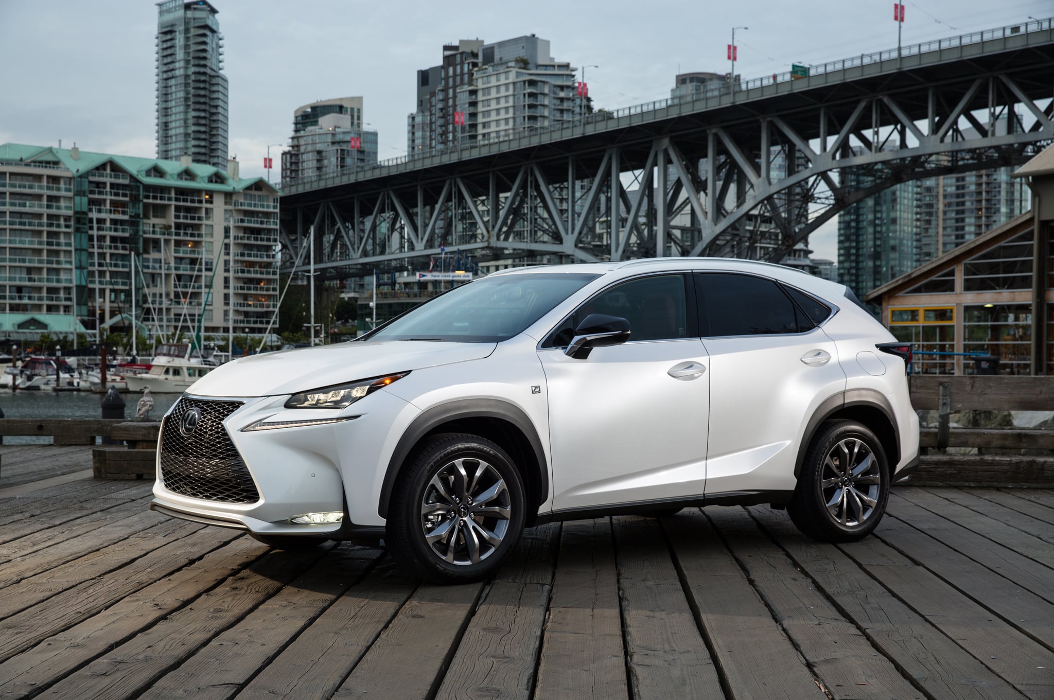 2015-Lexus-NX-200t-F-Sport-front-three-quarters.jpg