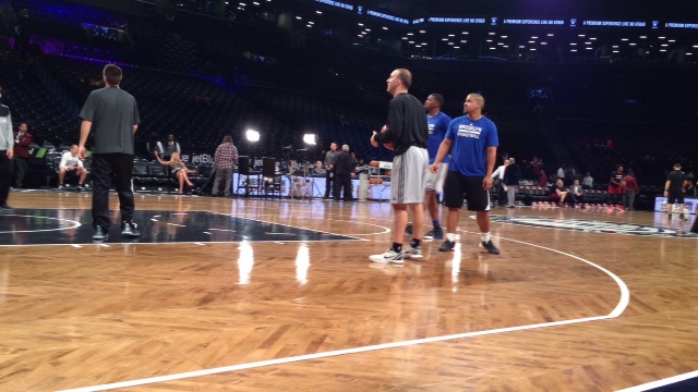 Great getting to the see the players up-close before the game during practice!