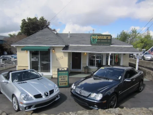 car broker hole in the wall.jpg