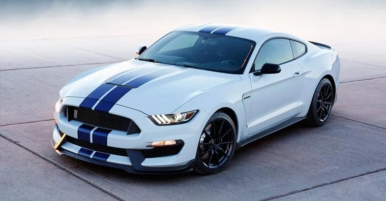 2019 ford mustang.jpg