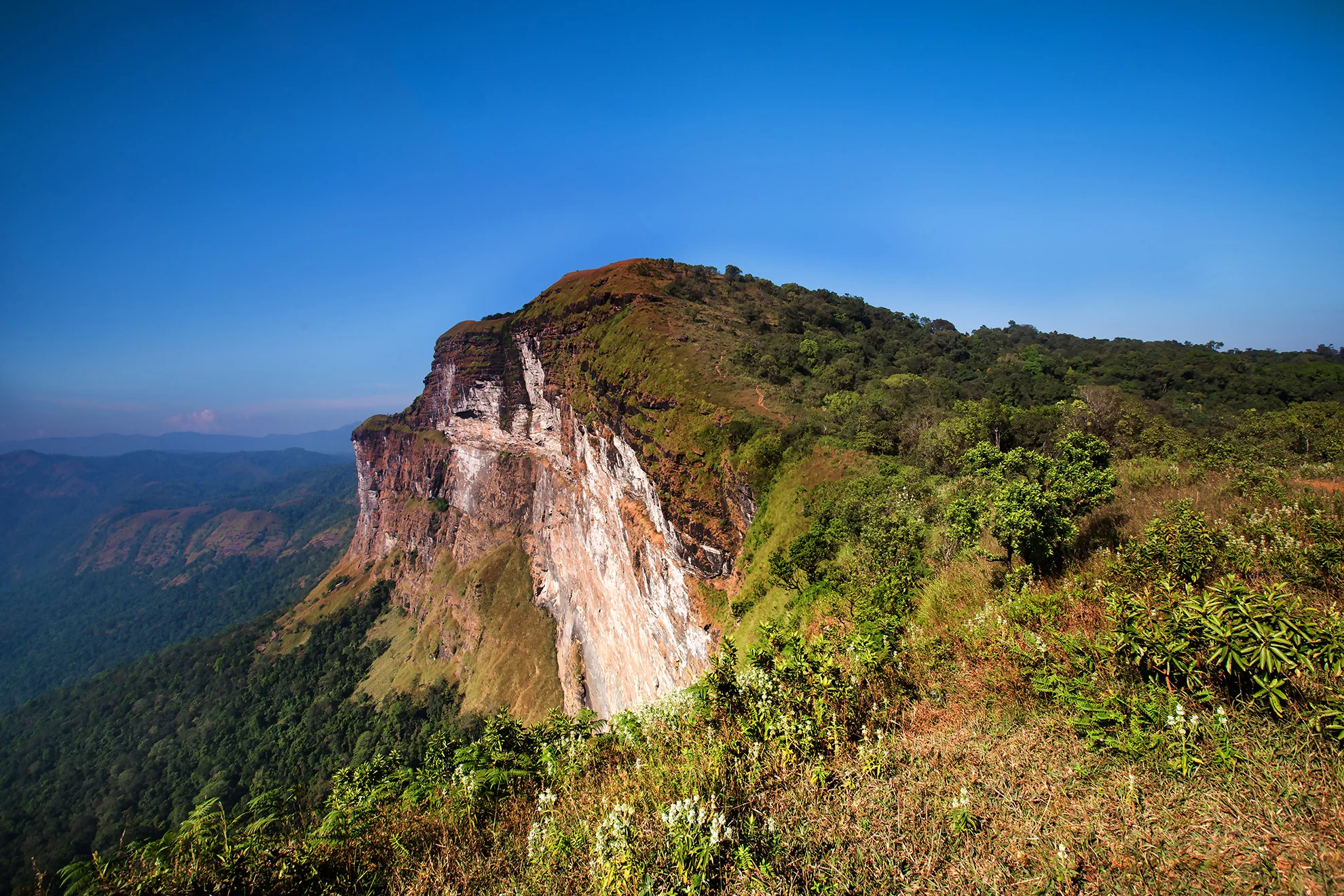 Ghatikallu Mountain.jpg