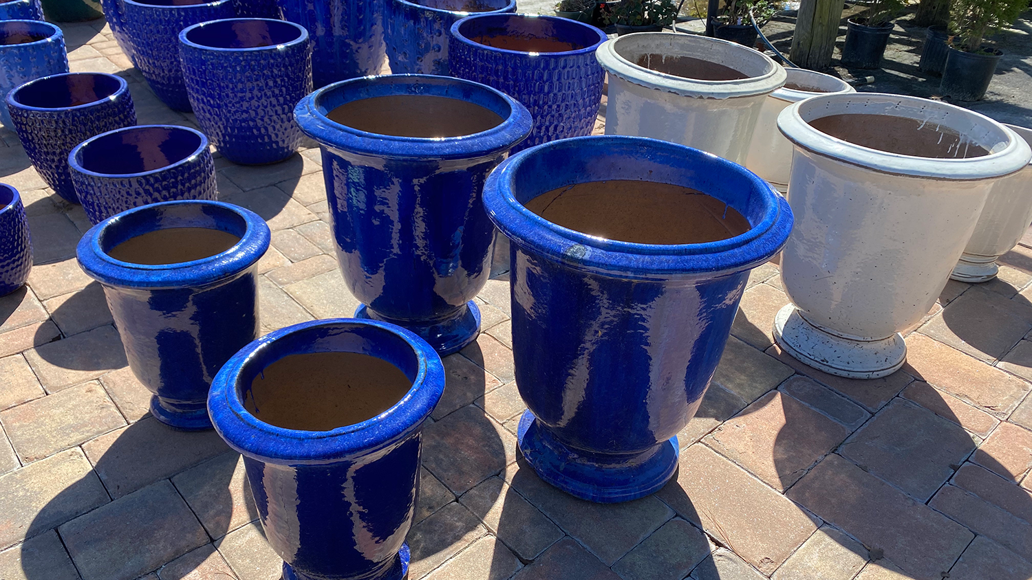 garden-center-pottery-1.png