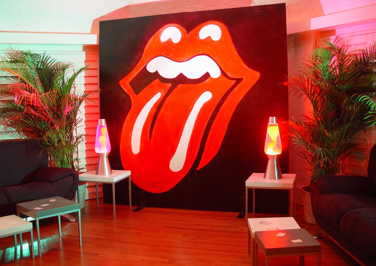 Rock+and+Roll+Theme+Decor+Rentals+from+Eggsotic+Events+NJ+NYC++-+2.jpg