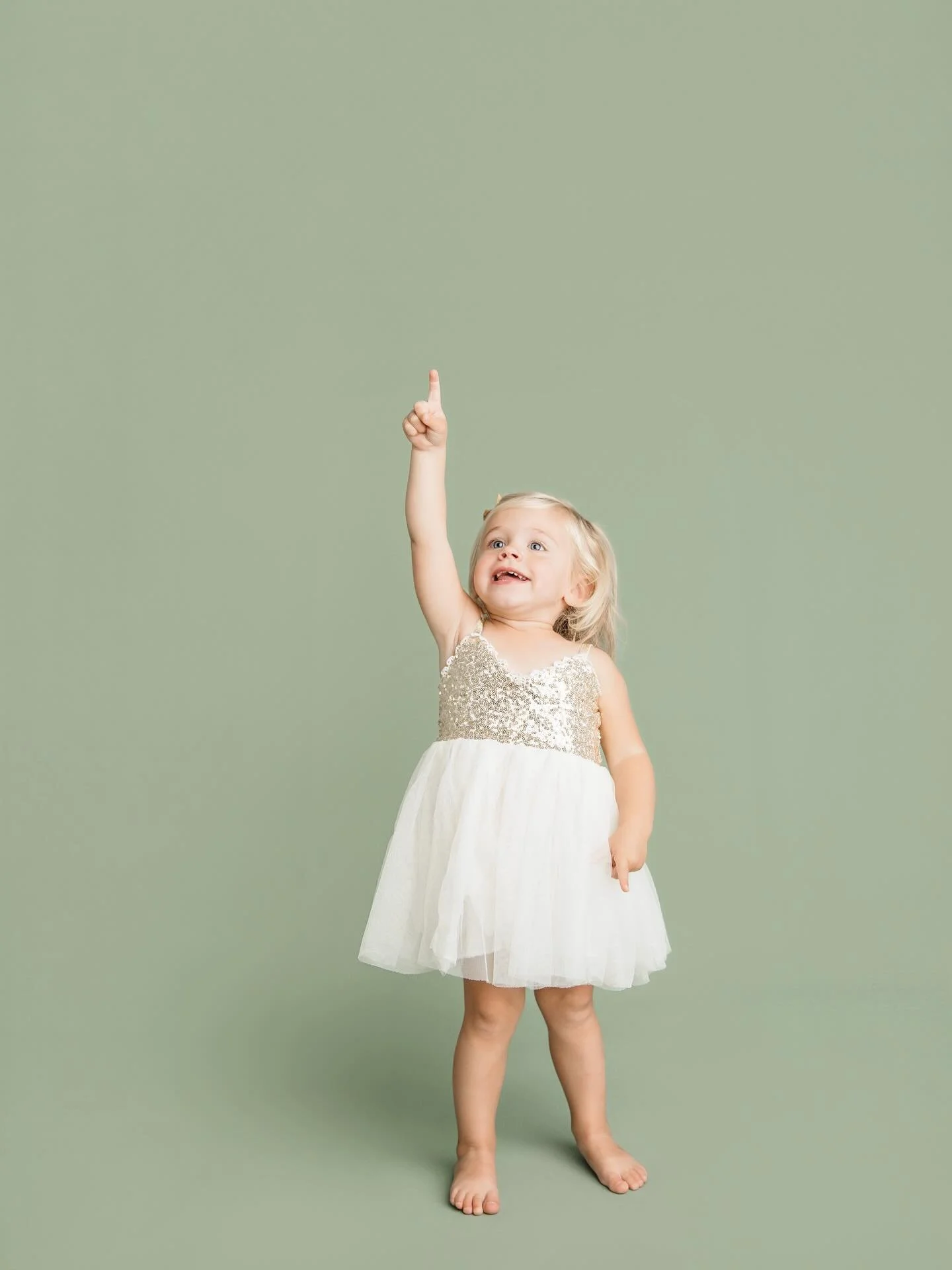 The sweetest little 2 year old session 

#AngieLansdonPhotography #BirminghamPhotographer #Birmingham #AlabamaPhotographer #TrussvillePhotographer #SpringvillePhotographer #GadsdenPhotographer #Canon #TeamCanon