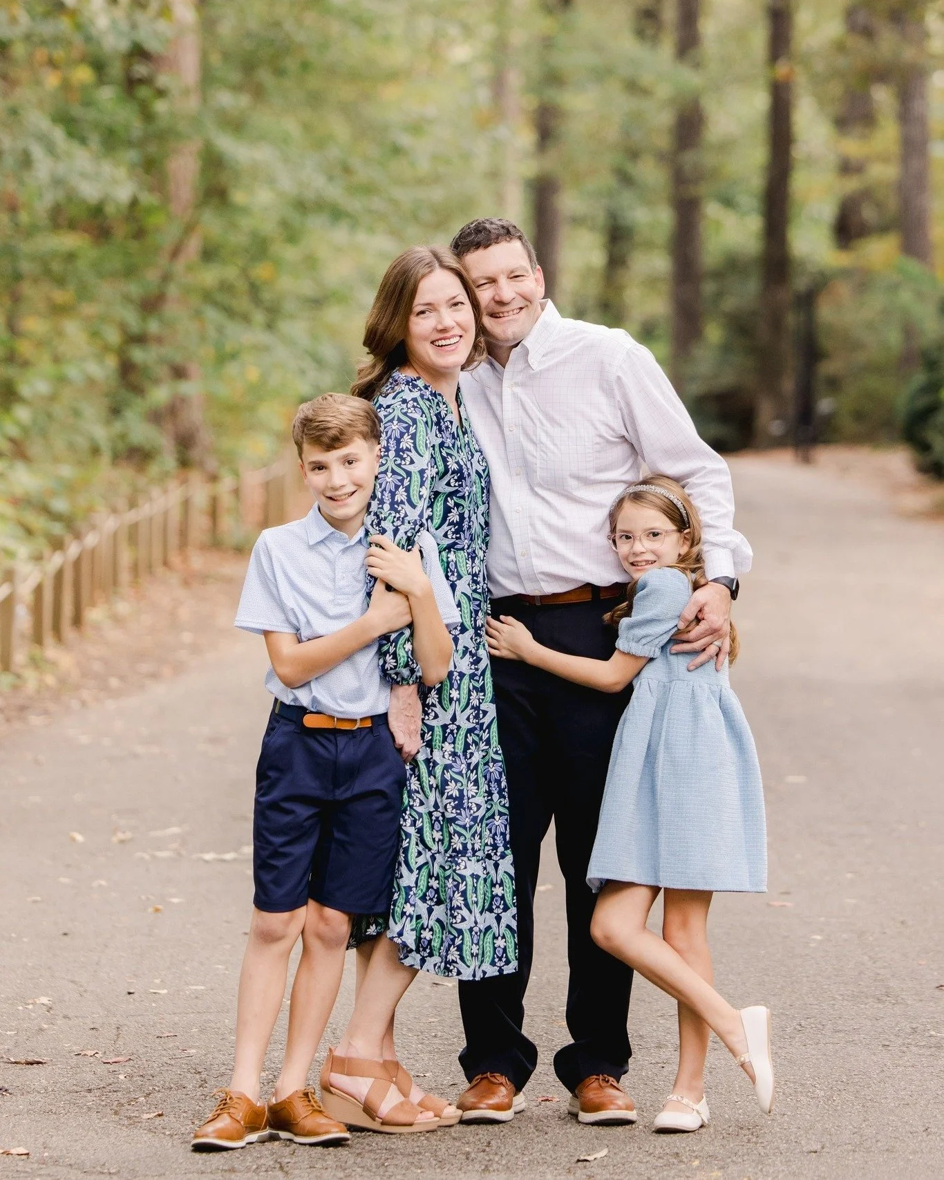 Photographing old friends is the best!! Loved my Fall sessions this year!