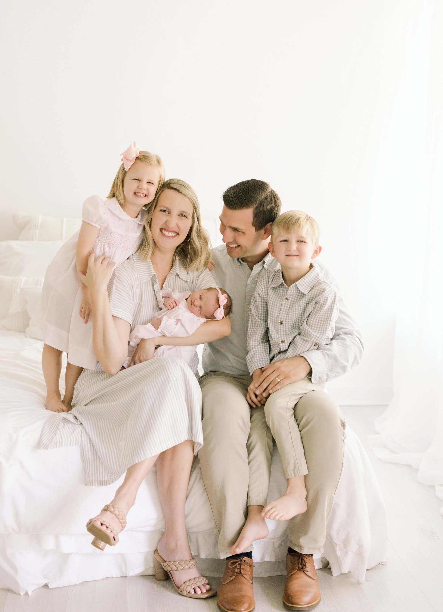 Loved getting this family in front of my camera again to welcome baby 3!