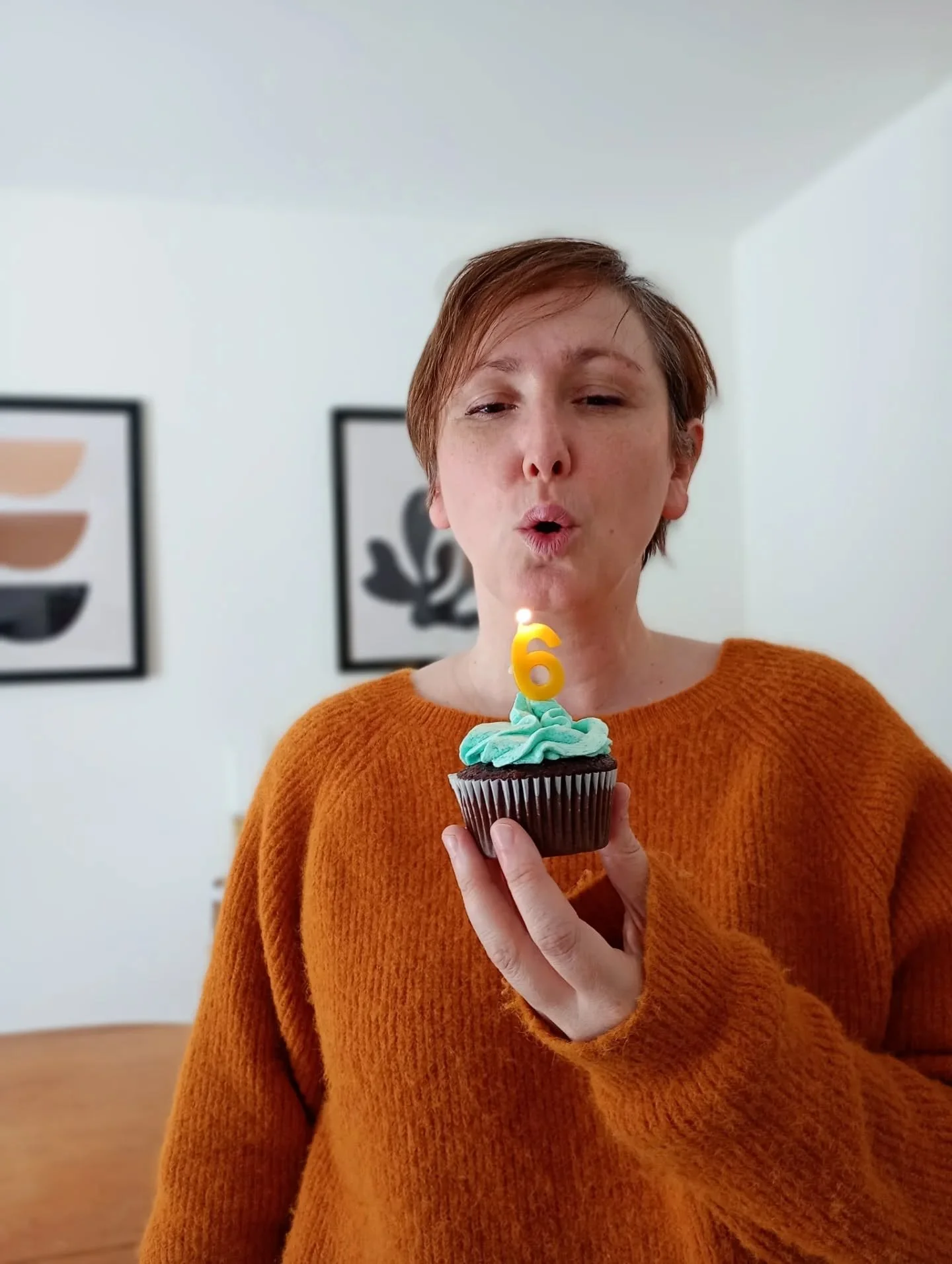 Celebrating 6 years of Popped Closet with a few of my favourite moments from last year + a flashback to my first brand shoot with @socialstruck

Year 5 was a big one, more amazing clients, expanding our virtual offering, doing more closet edits and f