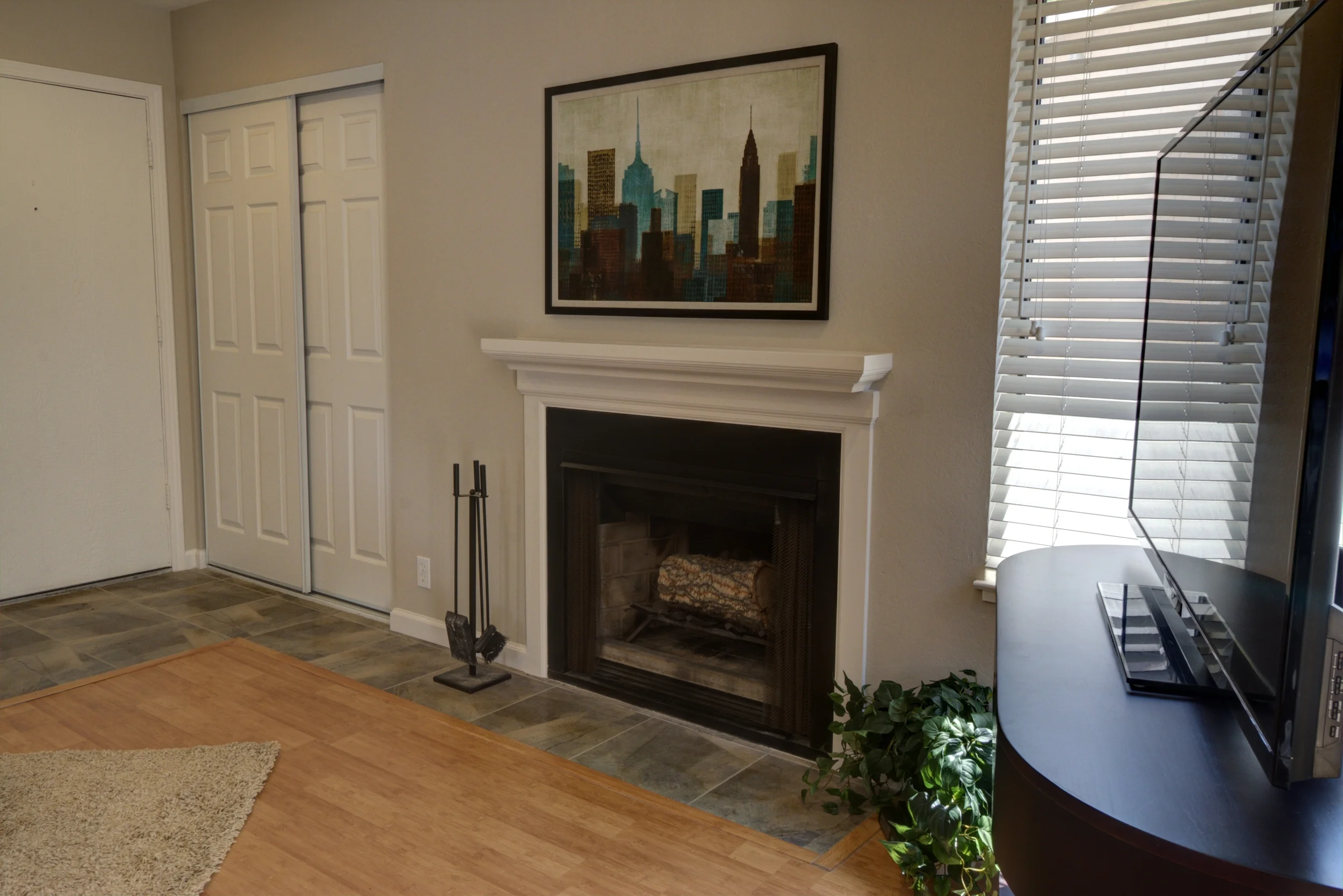 Rancho Fireplace1.jpg