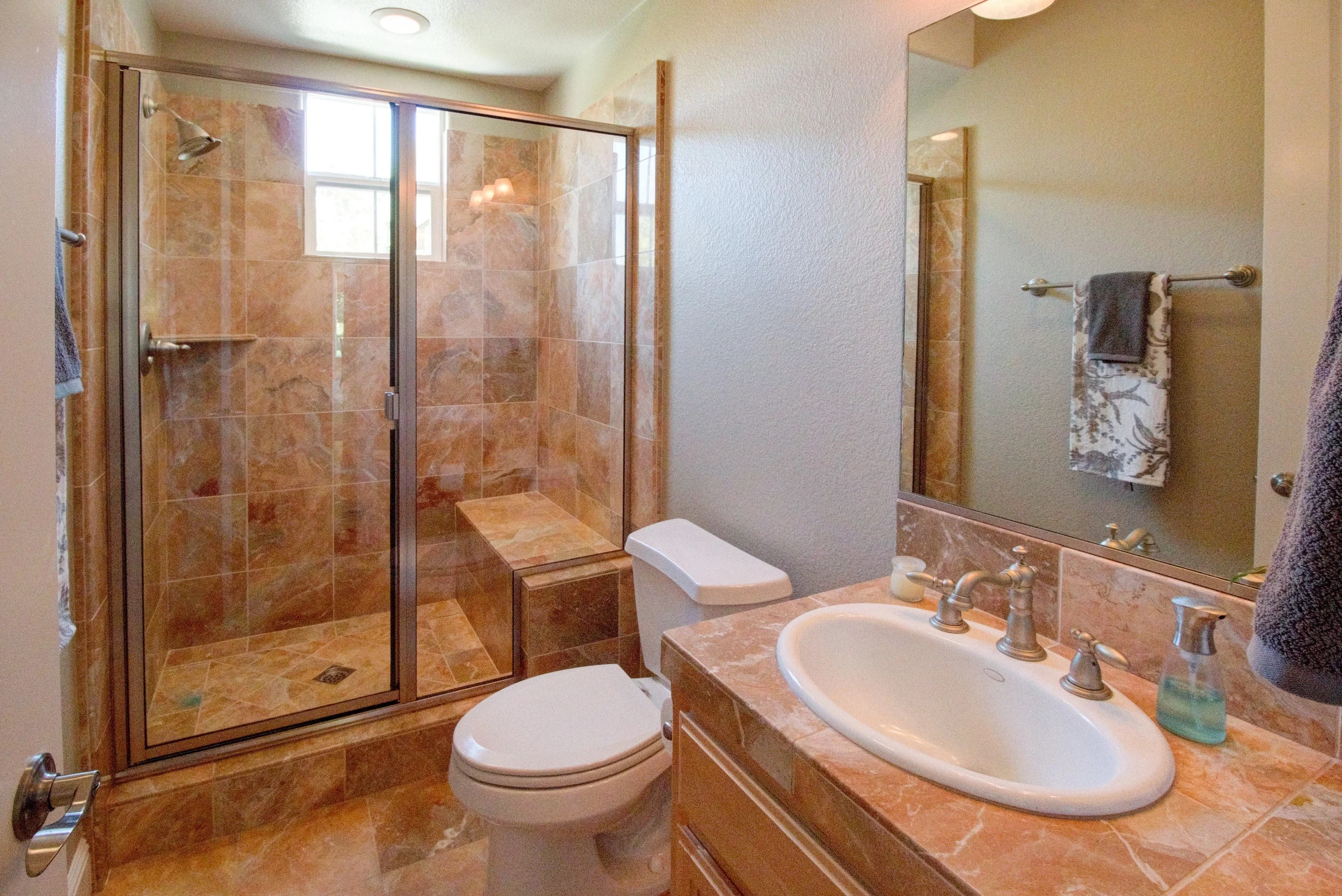 Guest Bath.jpg