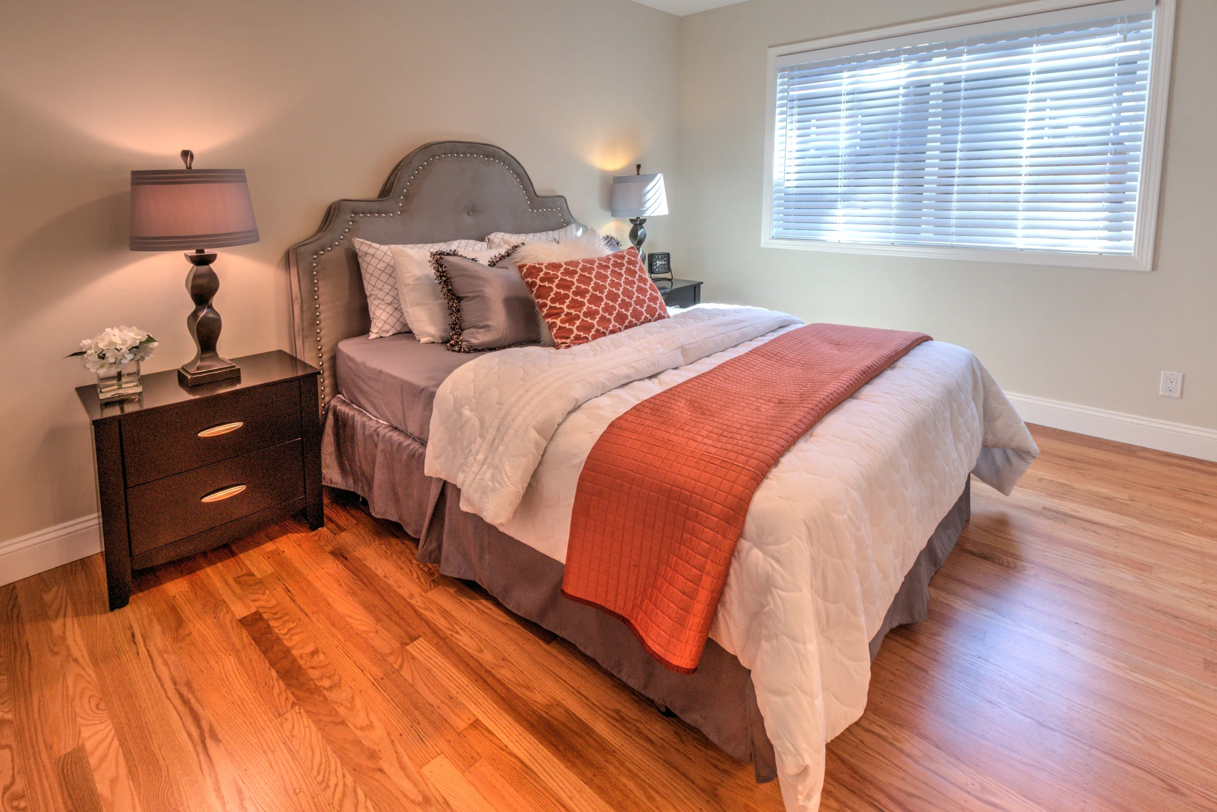 JohnsonMBedroom.jpg