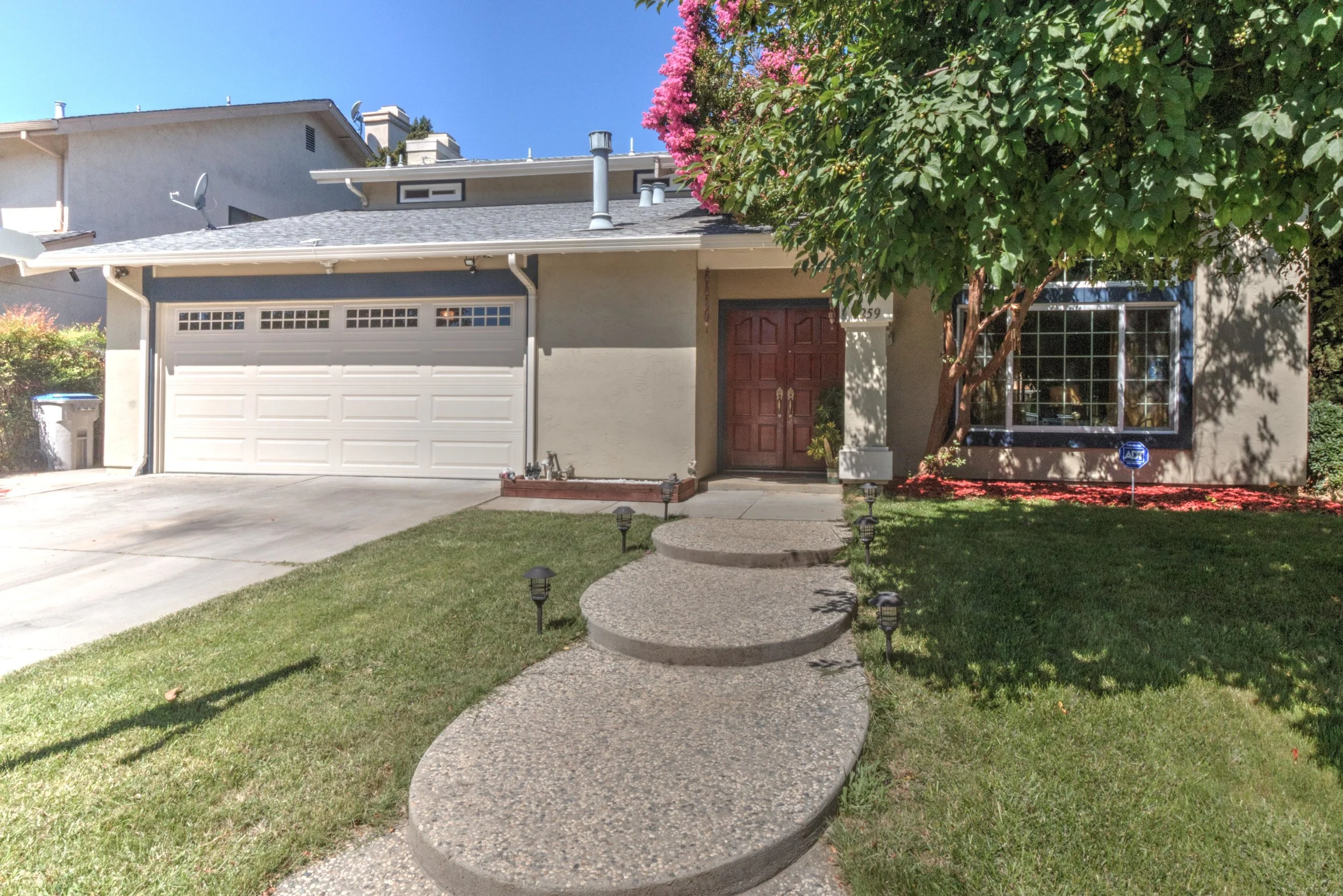 WW Frontyard Alt 1.jpg