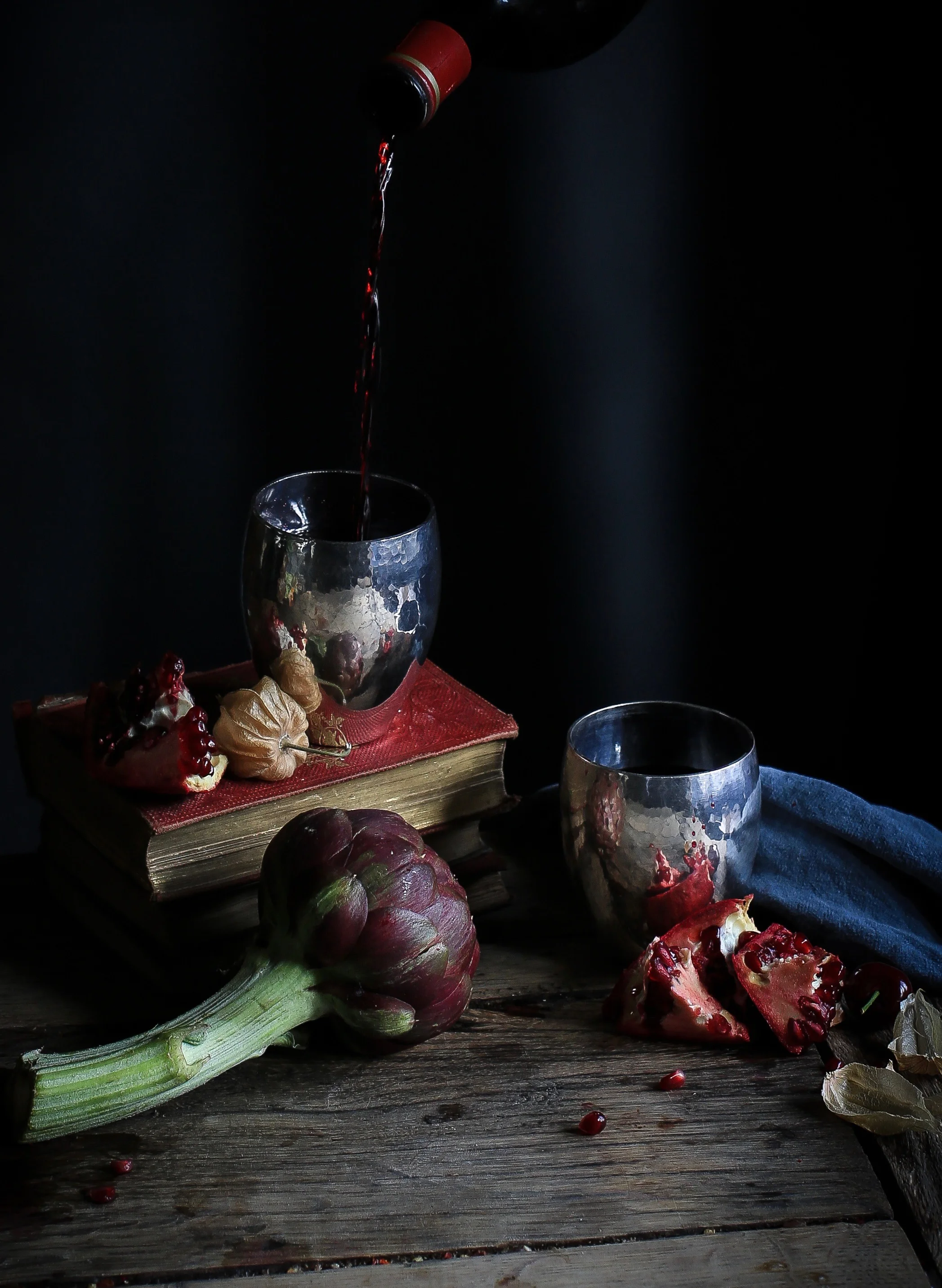 Two hand raised beakers