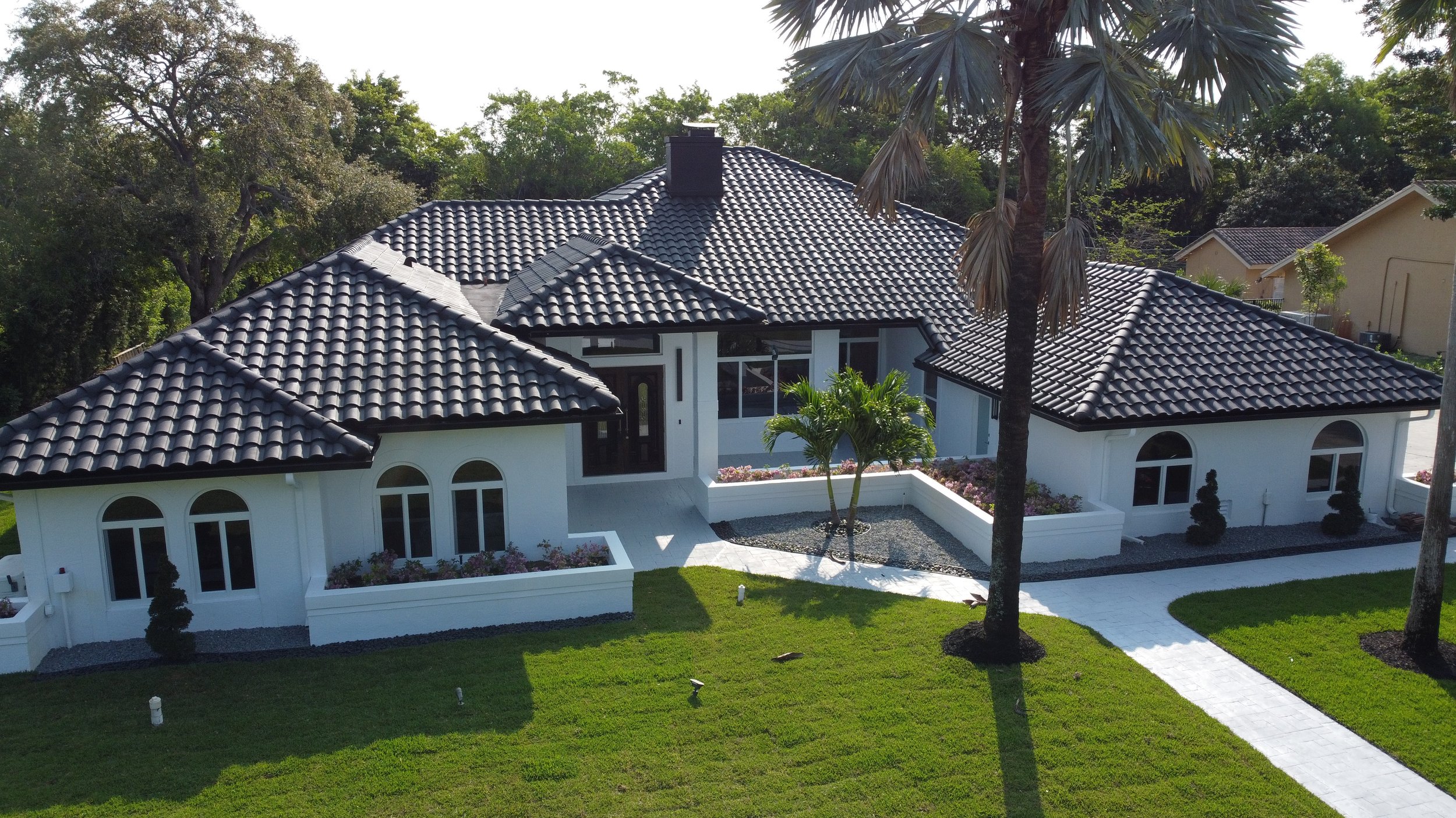 Acrylux Quality Exterior Roof Paints - South Florida — Acrylux Paint