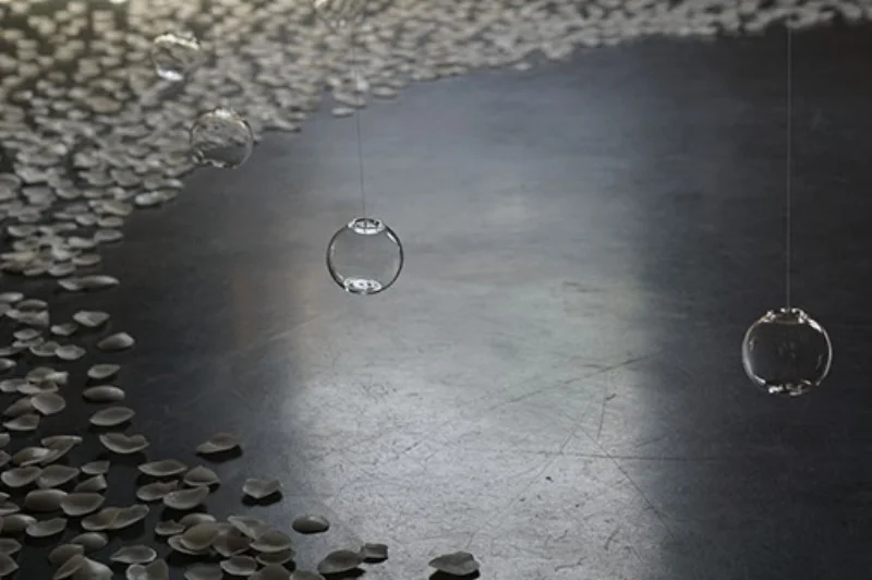 The Ephemeral Beauty in Nature. Glass balls, brass, and wax. Nakanojo Biennale 2015. (photo courtesy of artist)