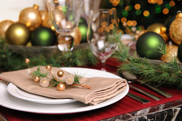 holiday-table-settings-for-popular-dining-table-christmas-dining-table-settings-4.jpg