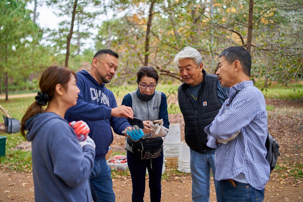 2023-12-02 Hermann Park - Japanese Garden Cleanup Volunteers - 0118.jpg