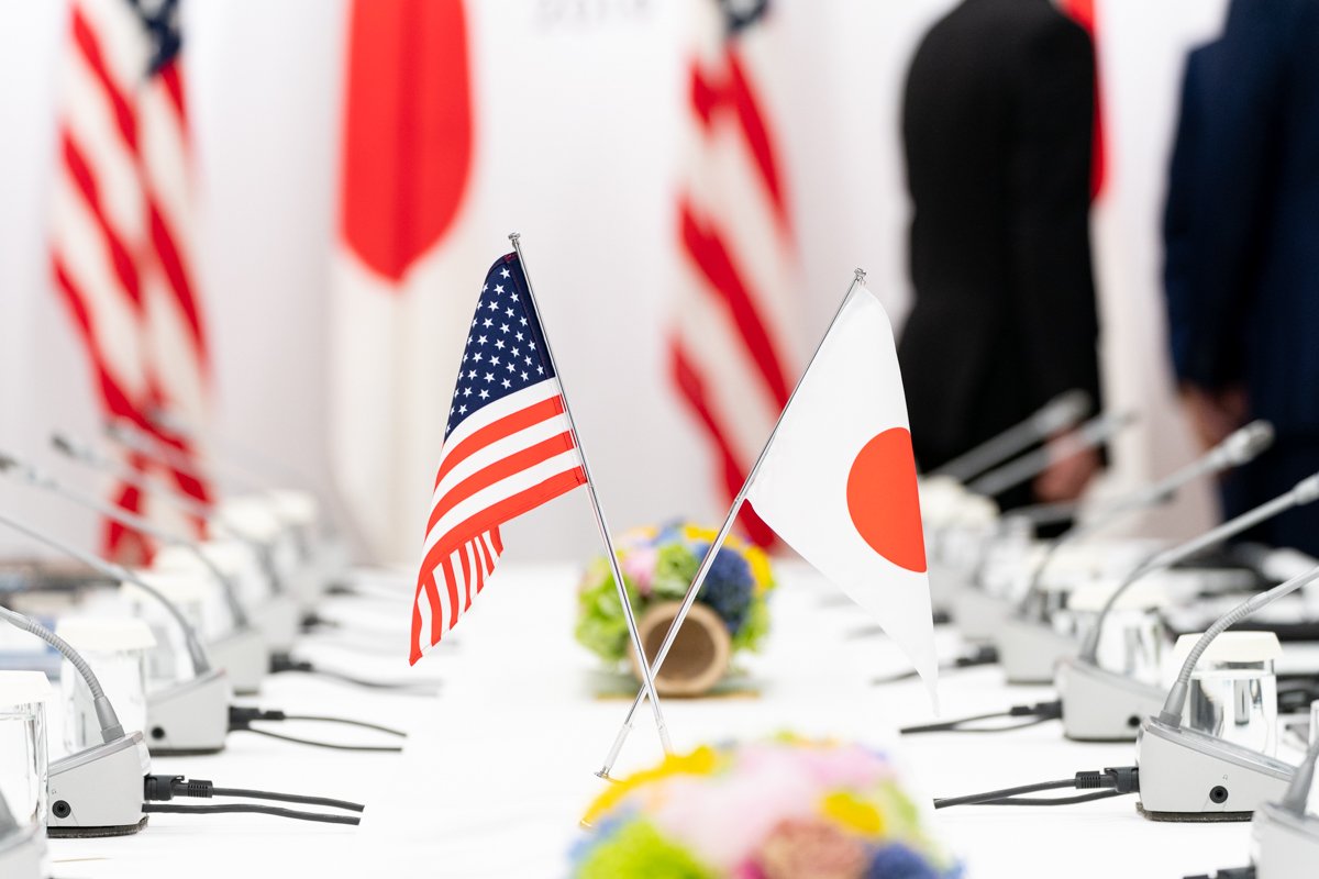 Flags_at_the_G20_-_48144210022 (1).jpg