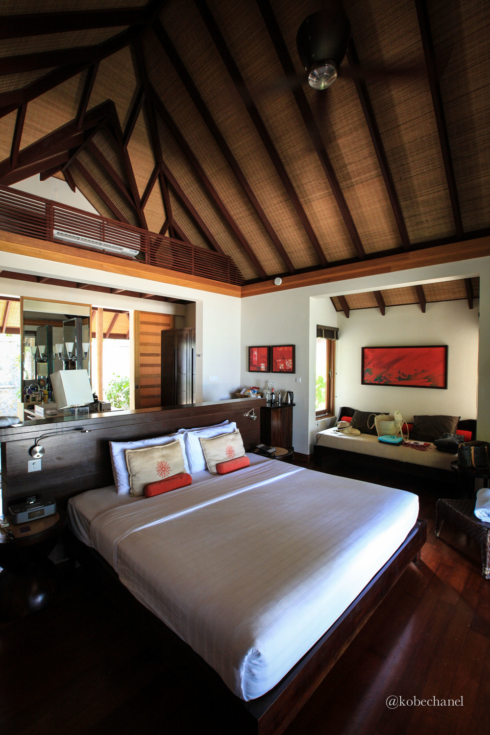 hotel maldives lux-7.jpg