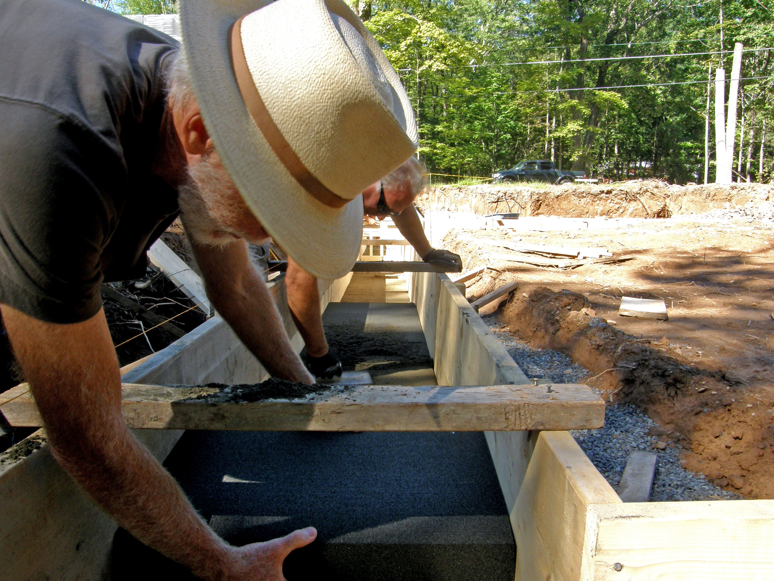 Laying Foamglas.