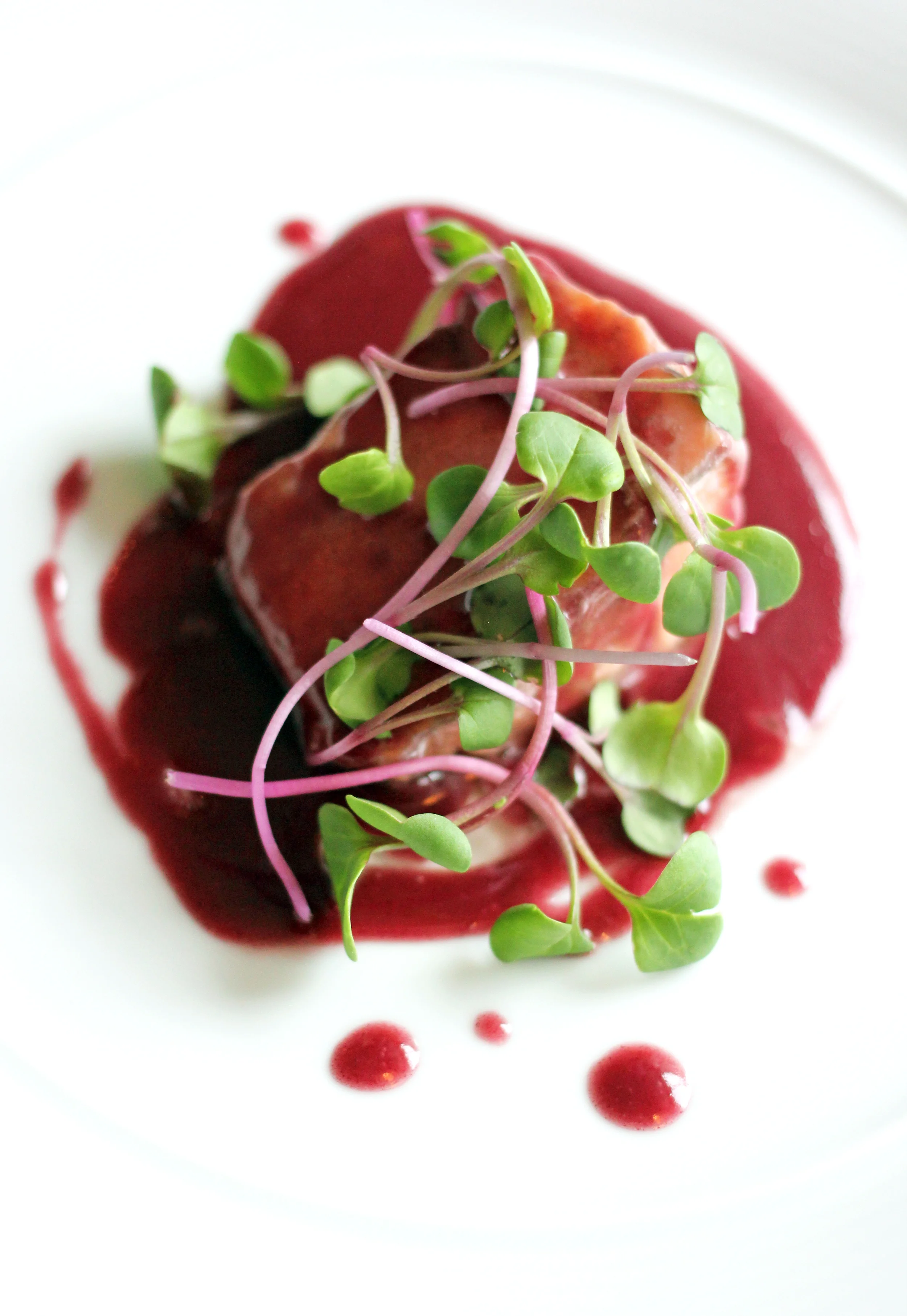 Beaujolais Poached Salmon, Table Culinary School