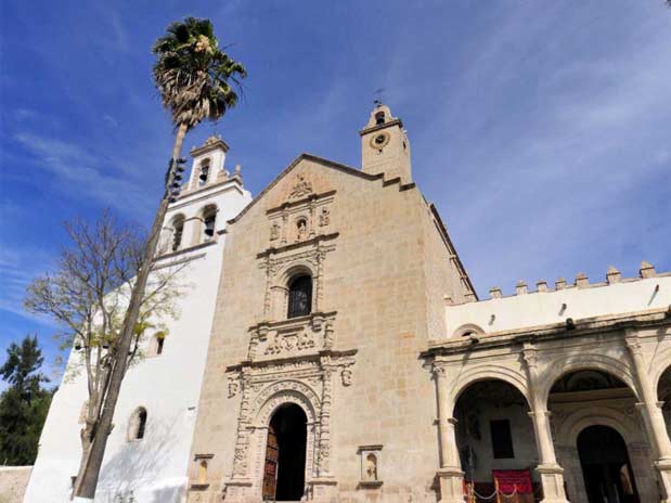 Convento de Santa Maria Magdalena - Cuitzeo.jpg