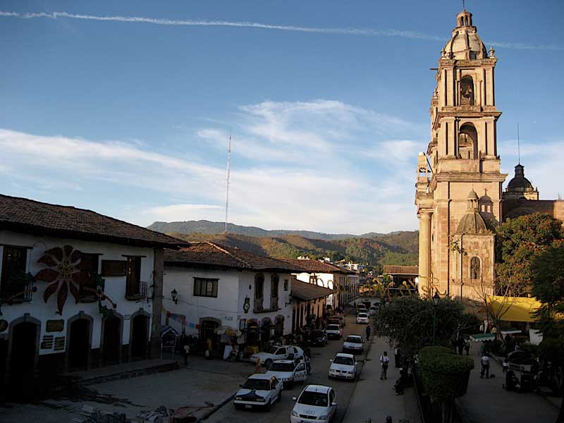 Estado-de-Mexico-Valle-de-Bravo-Colonial-Center-Church-San-Francisco-de-Assis-Photo-by-SECTUR-Estado-de-Mexico.jpg