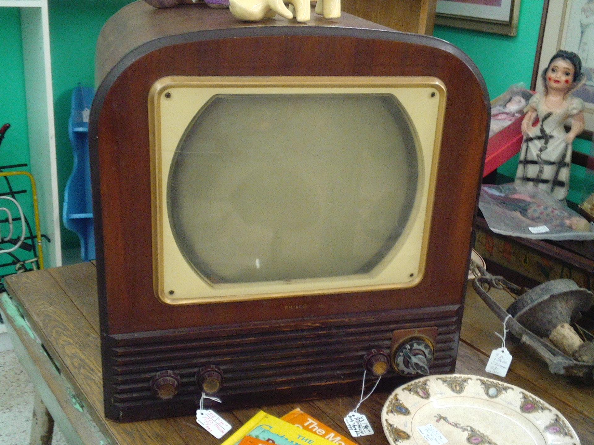 Is Netflix on UHF or VHF?