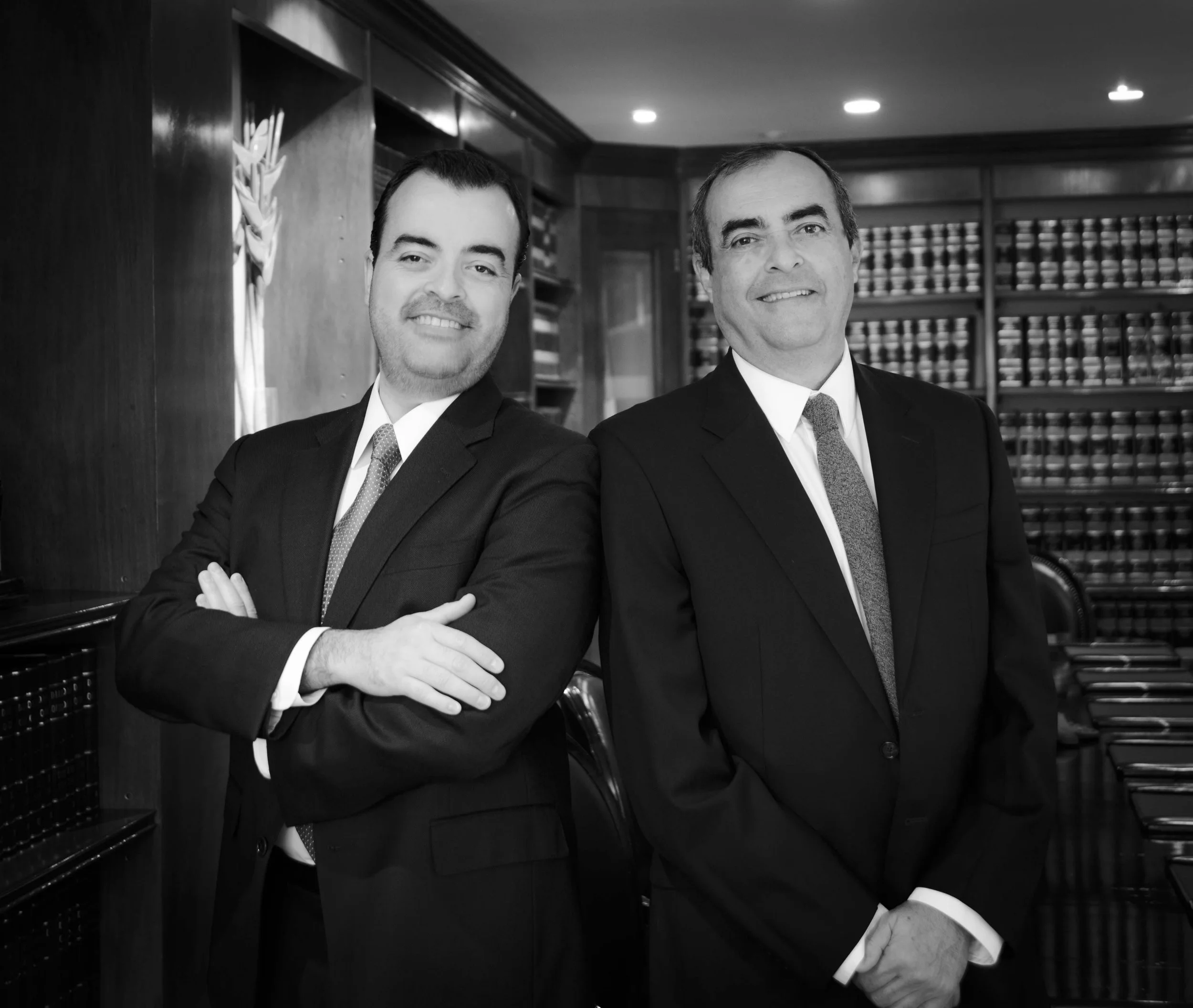 Los sesma blanco y negro.jpg