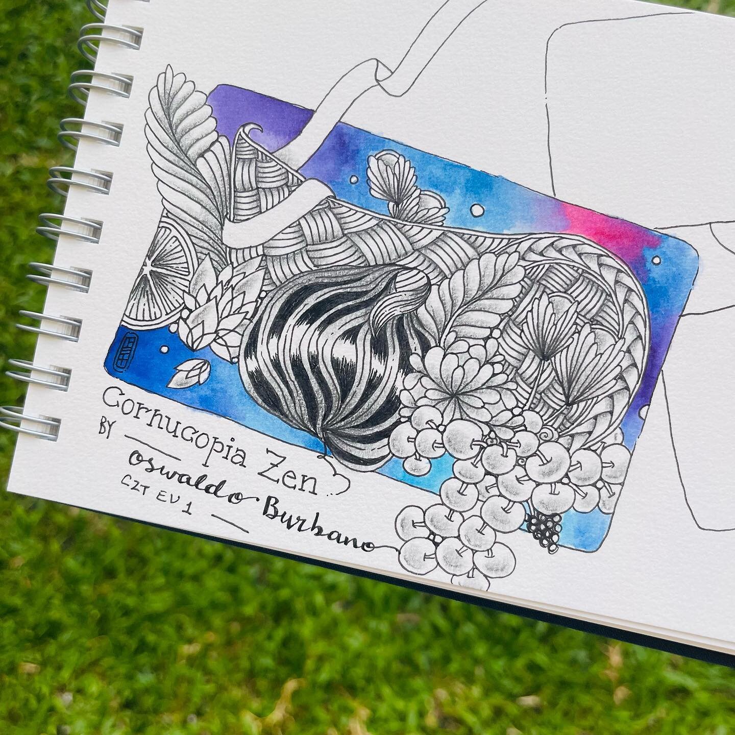 Here&rsquo;s my sketchbook page of Oswaldo Burbano Sandoval&rsquo;s ( @soyosczt ) class, &ldquo;Cornucopia Zen&rdquo;! I thought it&rsquo;d be fun to do it in a sketchbook and have some of the tangling elements spill out of the tile frame.

#cztae #c