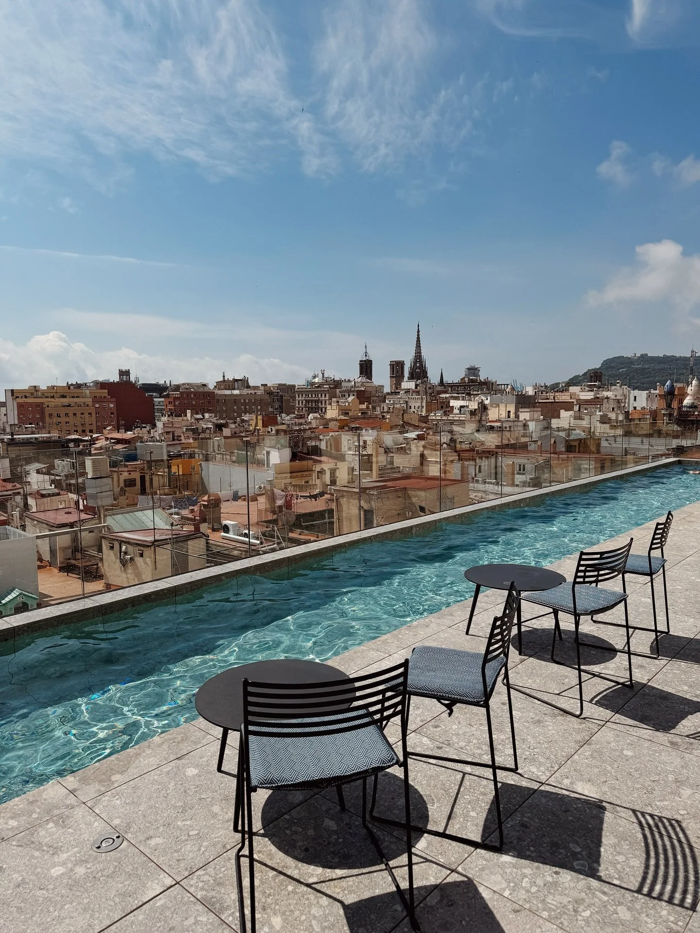 Squeezed in the Barcelona sights before our F1 weekend 😎 Got to appreciate everything better the 2nd time around, coz college me didn&rsquo;t spring for audio guides last time. 🙈