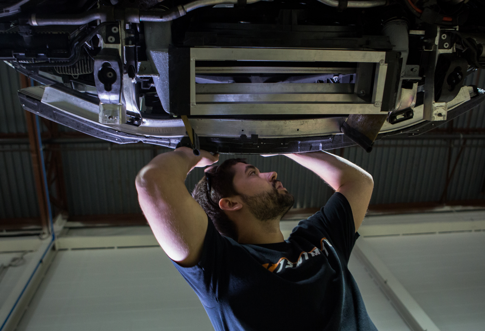 Steve getting a closer look at the shrouding on the fitment prototype.