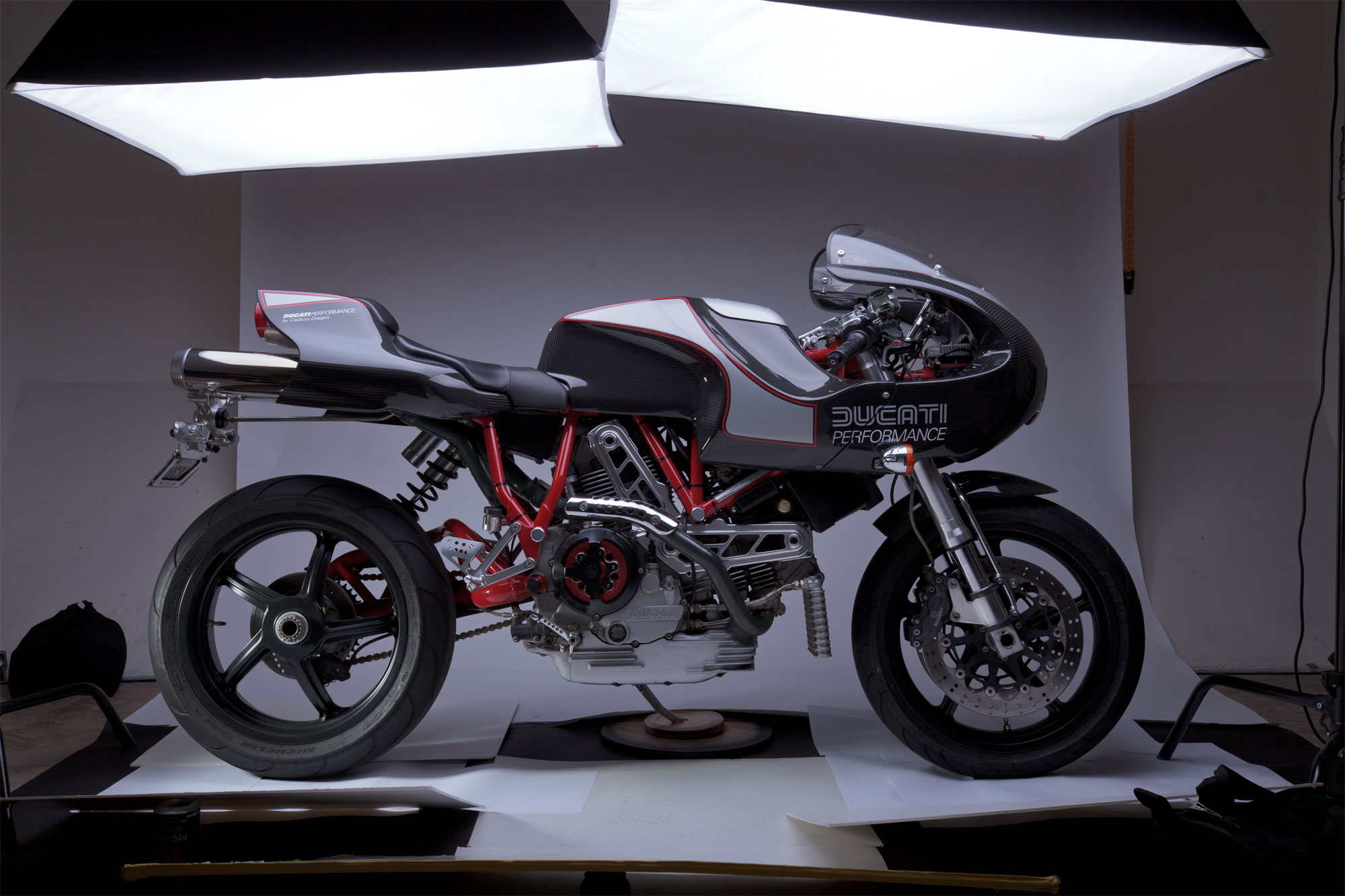 Ducati-Performance-B.jpg