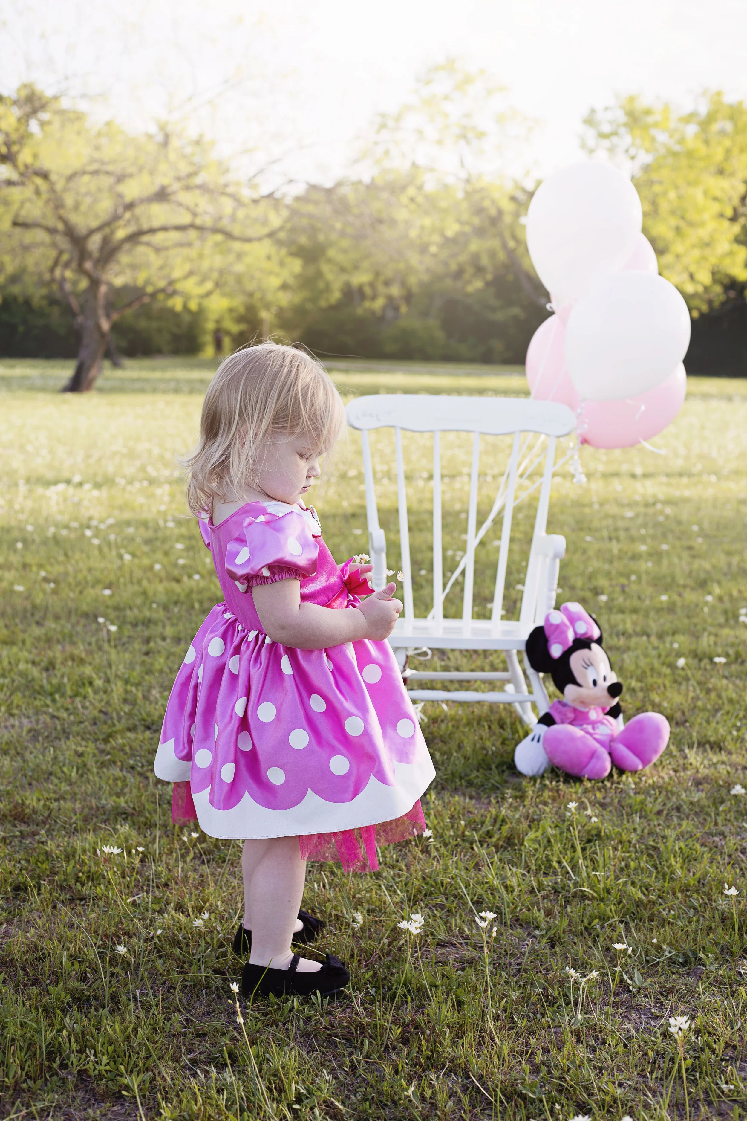 I adore this little girl and her pink dress!