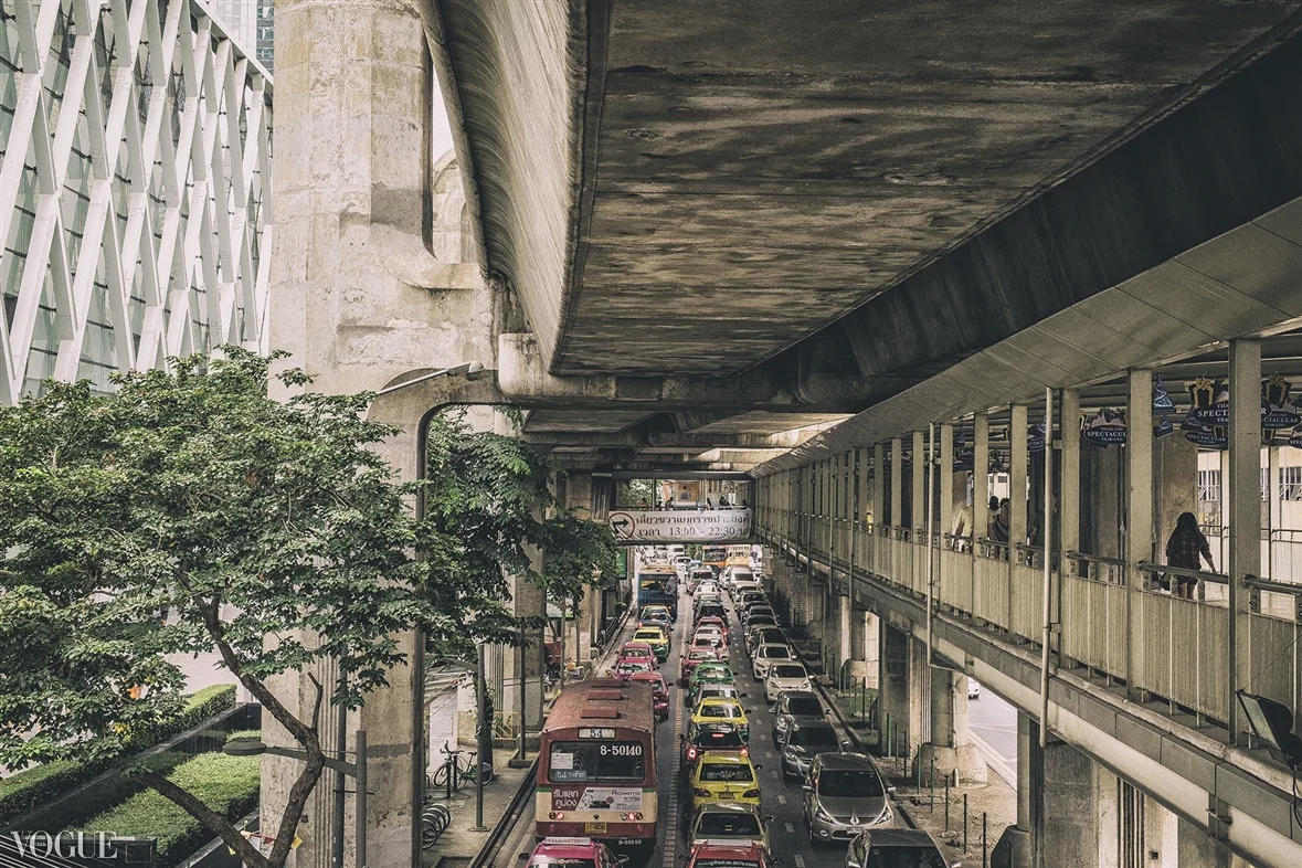 Flyover the Metropolis - No.22.jpg