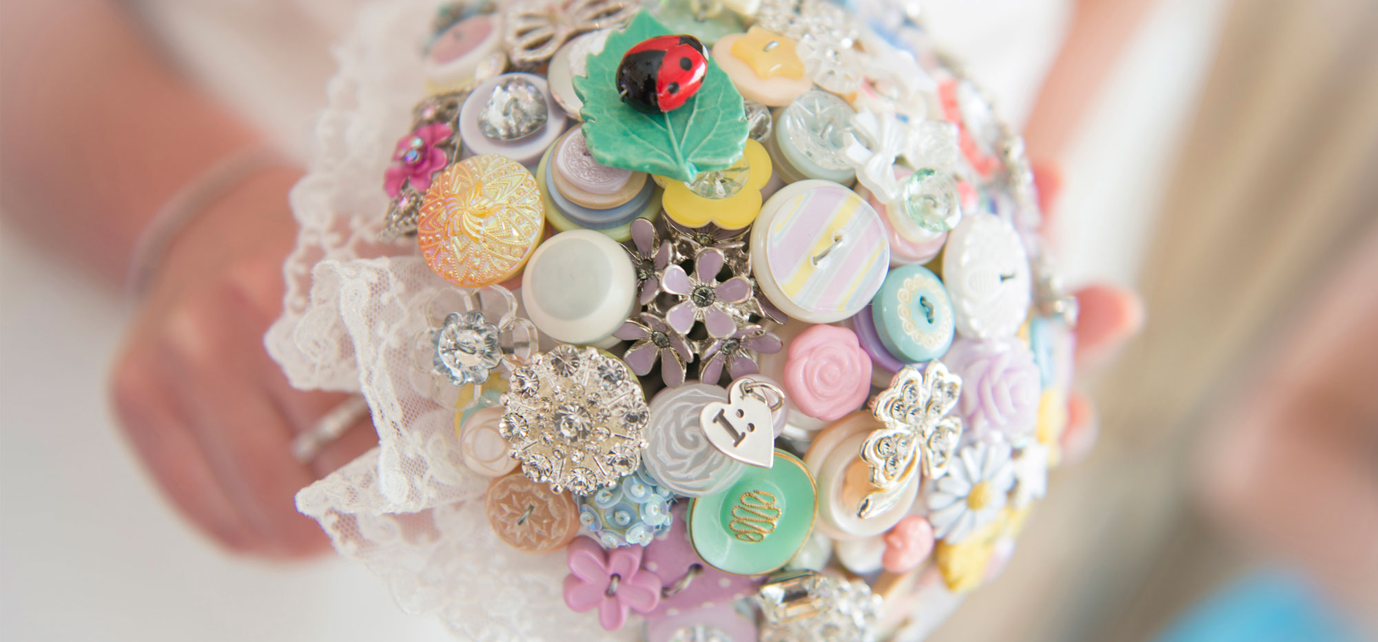 i heart button bouquet