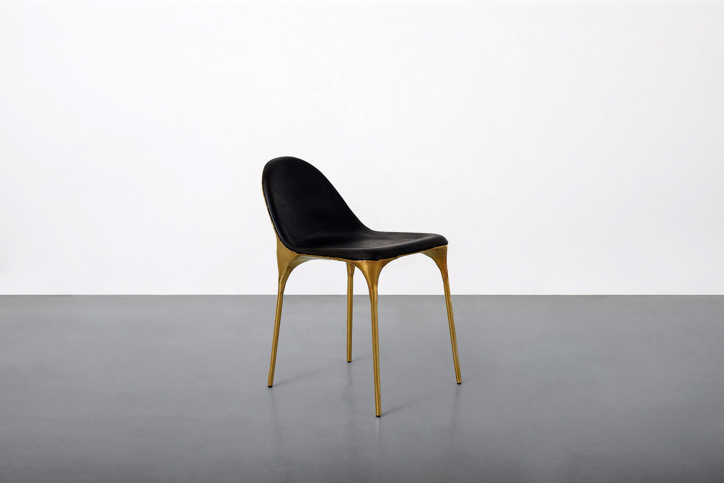 1. VL Chair 01.jpg