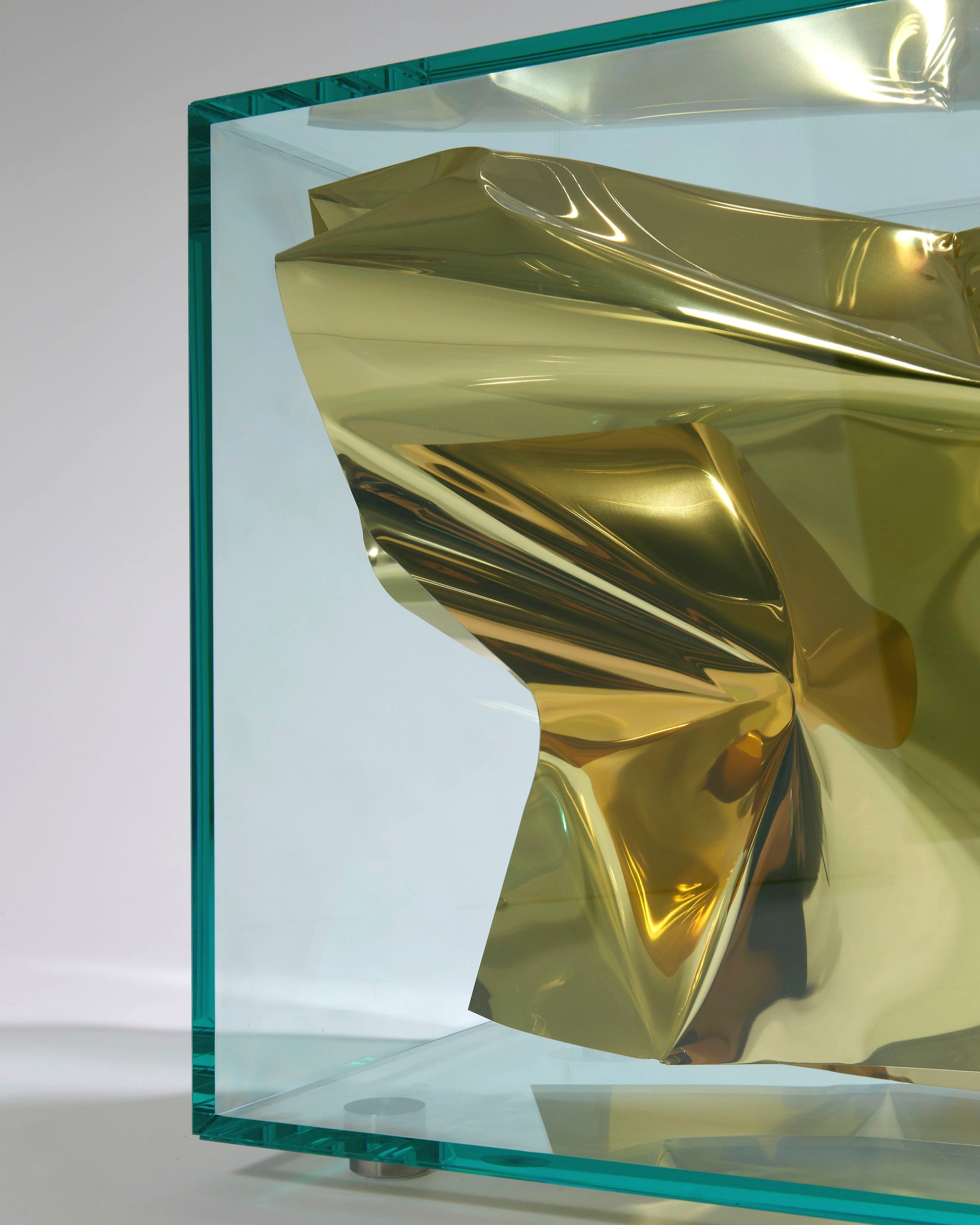 3.+FS+Side+Table+%27Gold+Crush%27.jpg