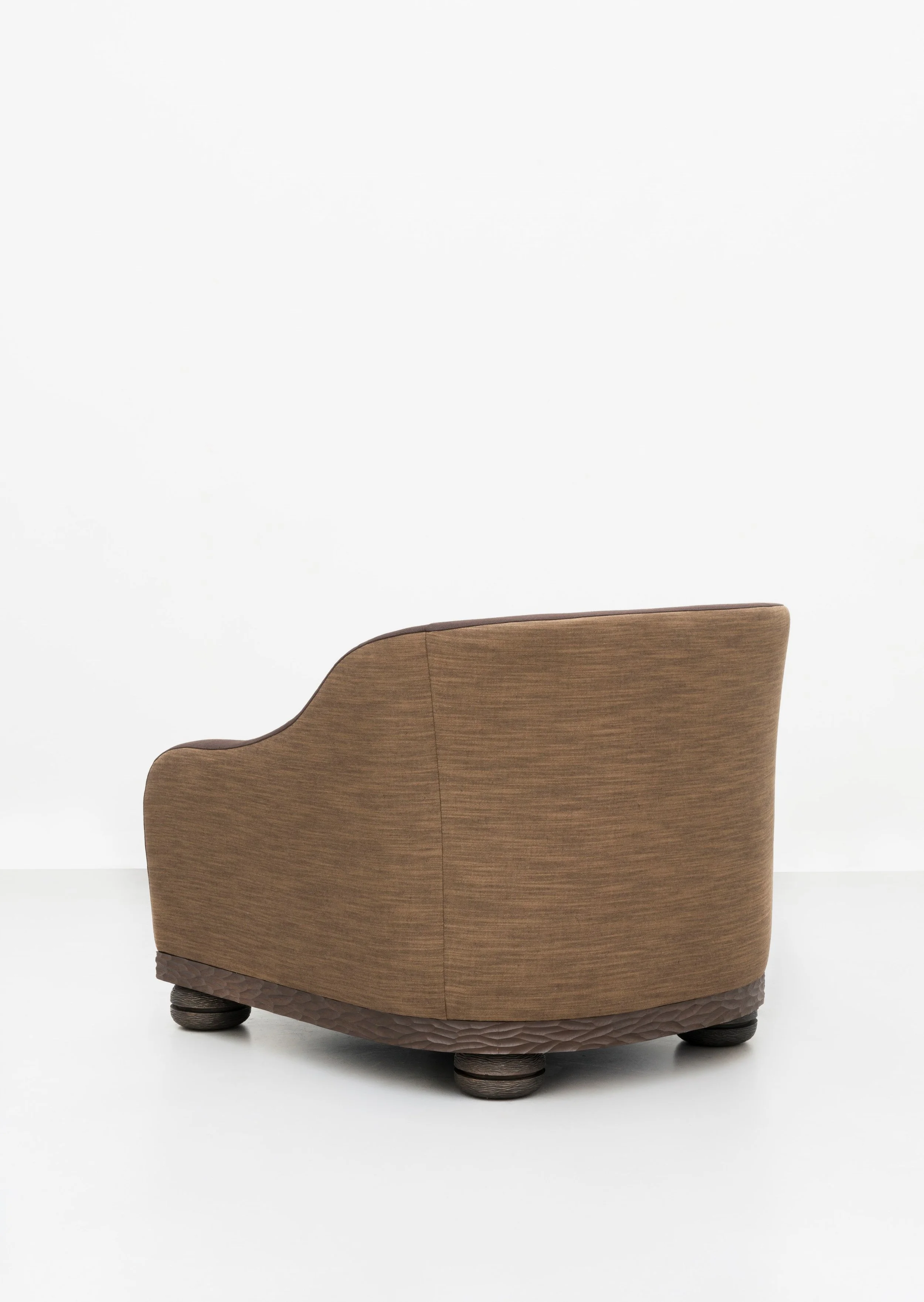 FJS Club Chair 'Kiota' 3.jpg