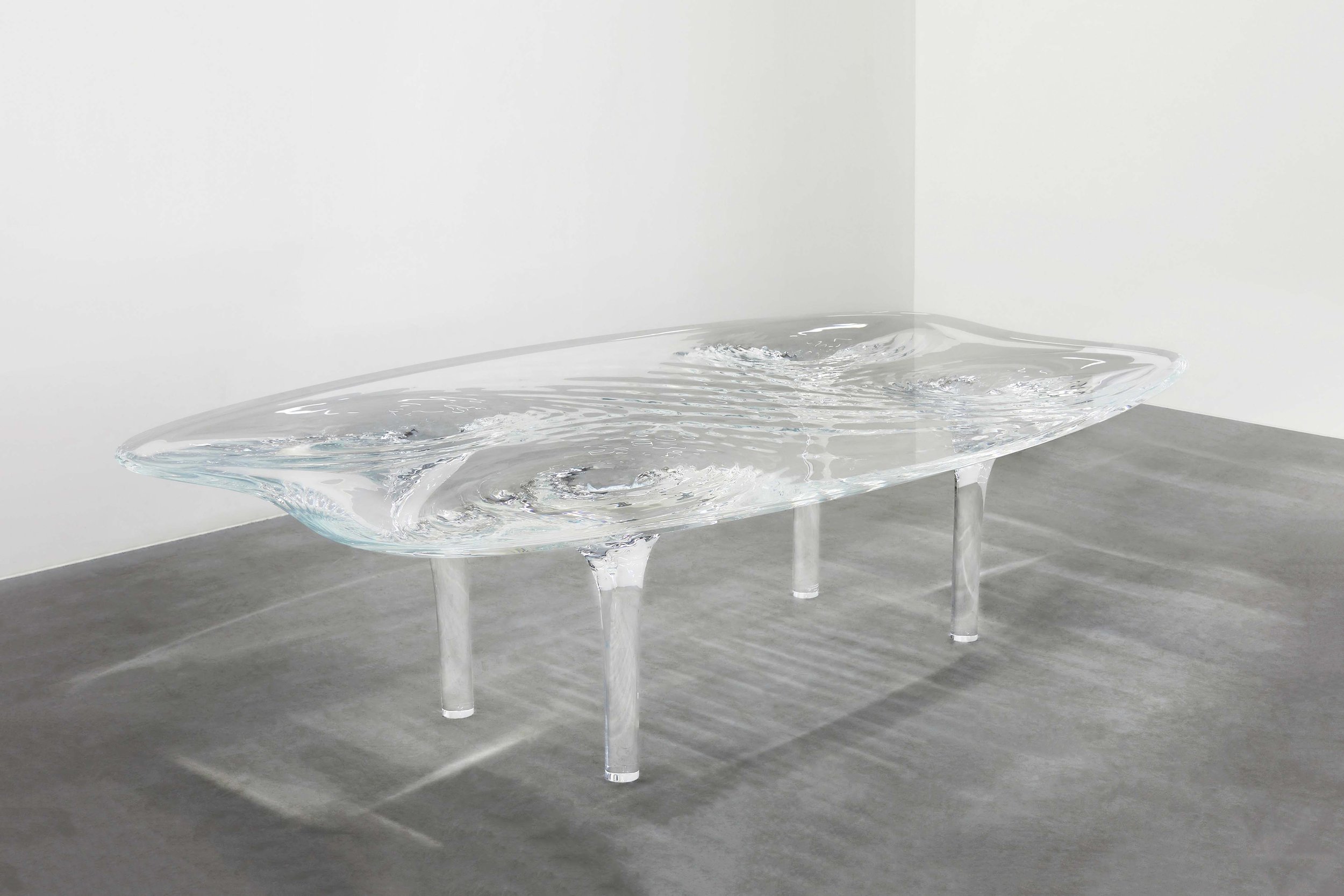 Zaha Hadid, Table 'Liquid Glacial'