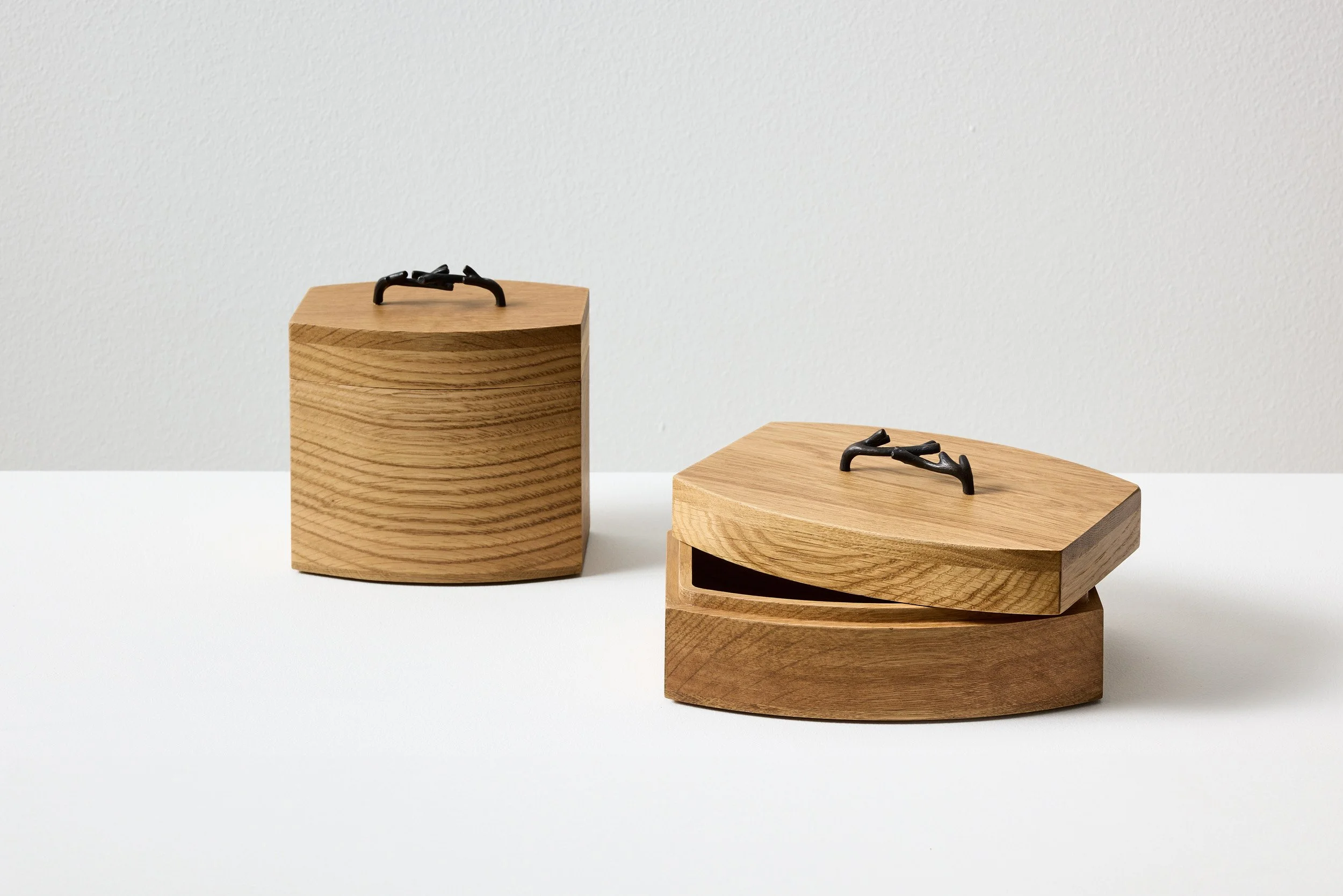6.FJS Box 'Egna' and 'Dina'.jpg