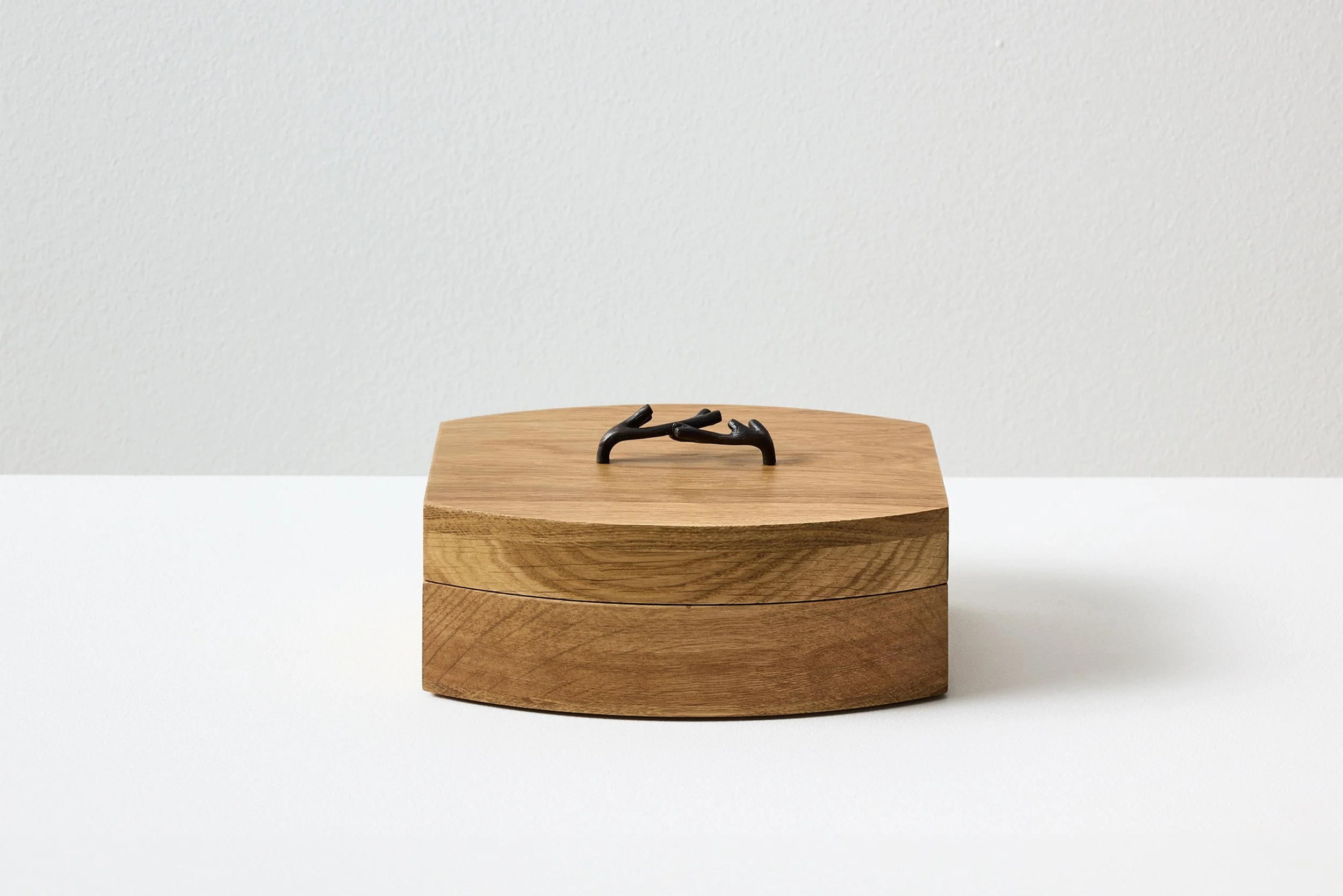 1.FJS Box 'Egna'.jpg