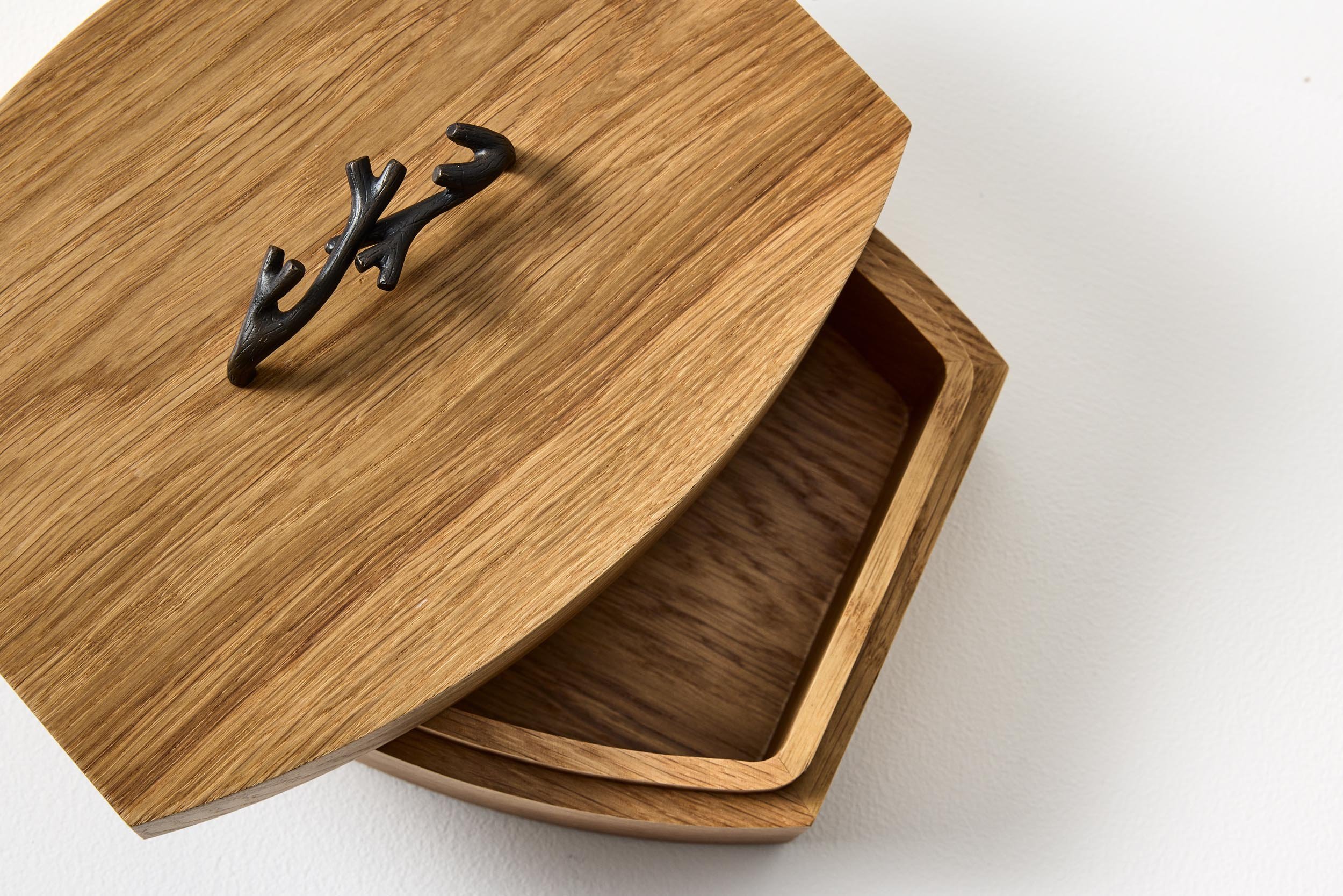 3.FJS Box 'Egna'.jpg