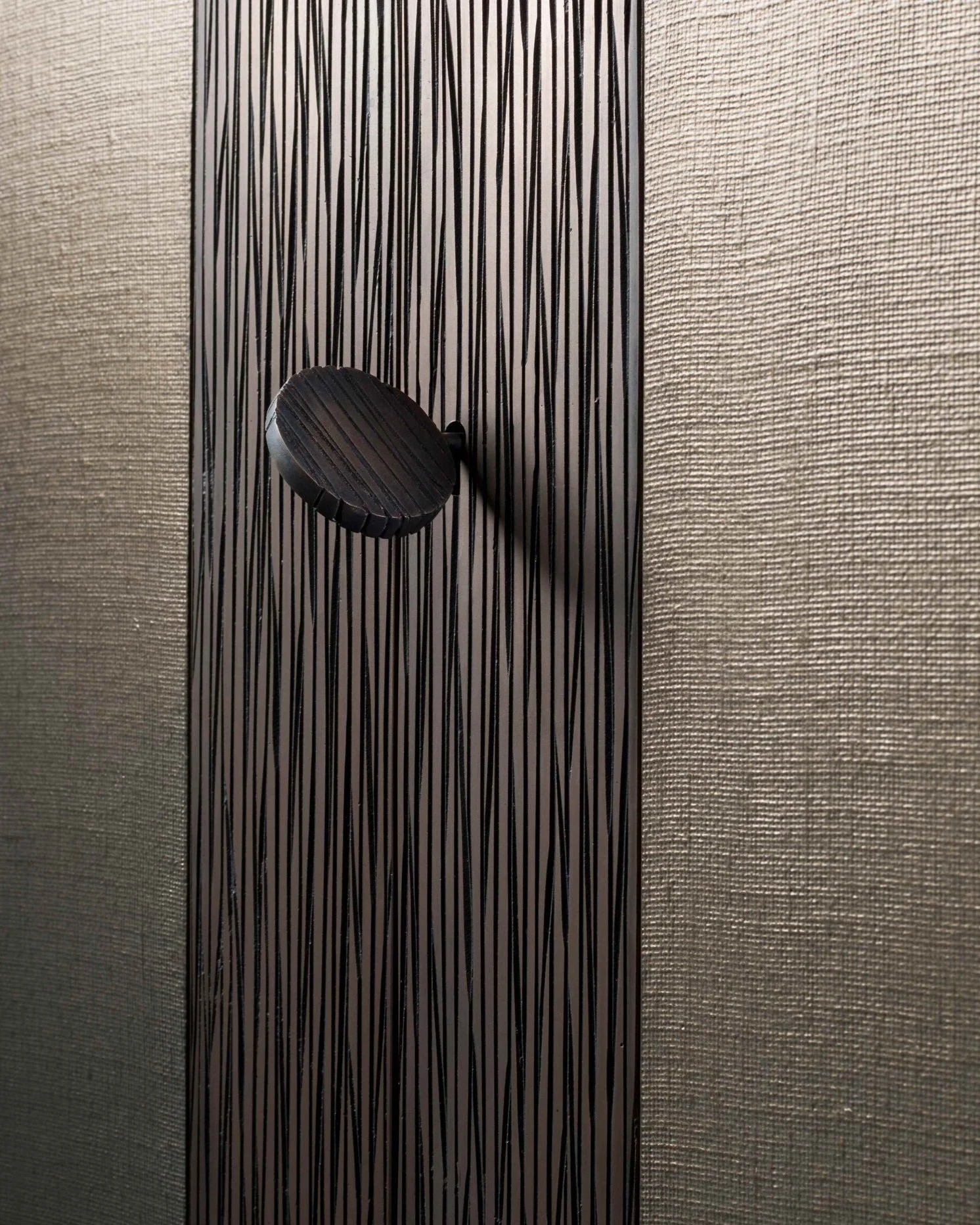 4.FJS+Cabinet+%27Thaddeus%27+%28Detail%29.jpg