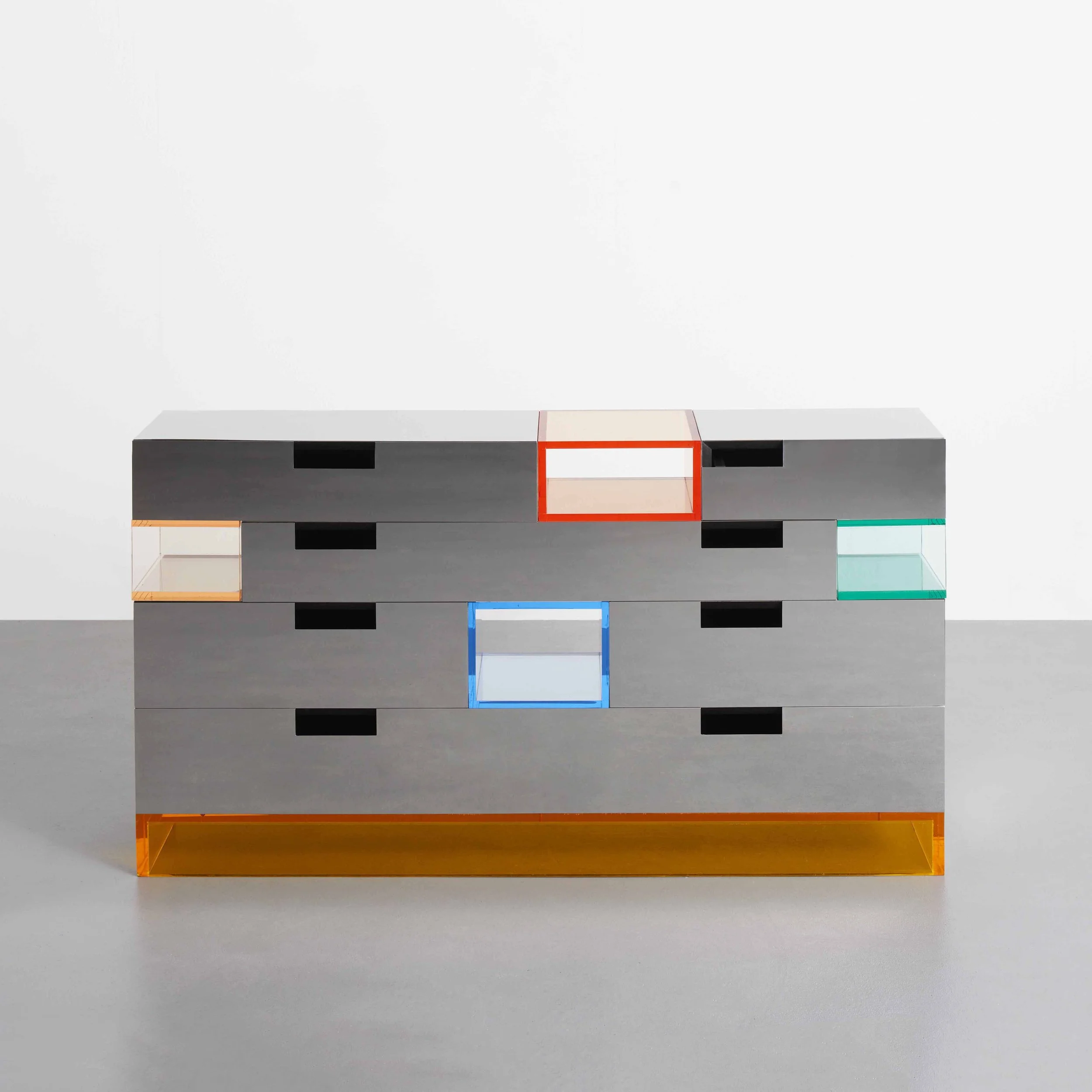 CHEST OF DRAWERS