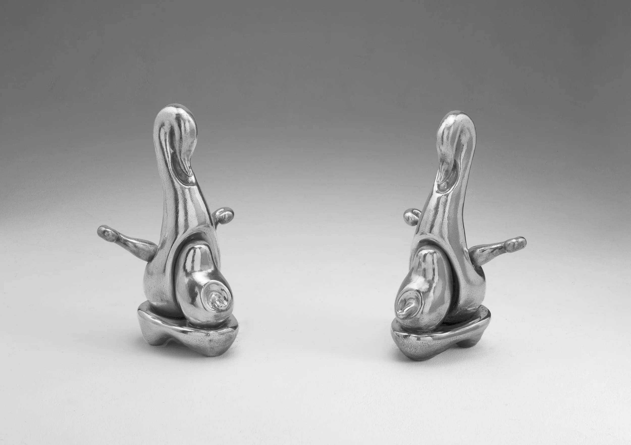 HOMAGE TO HENRY MOORE
