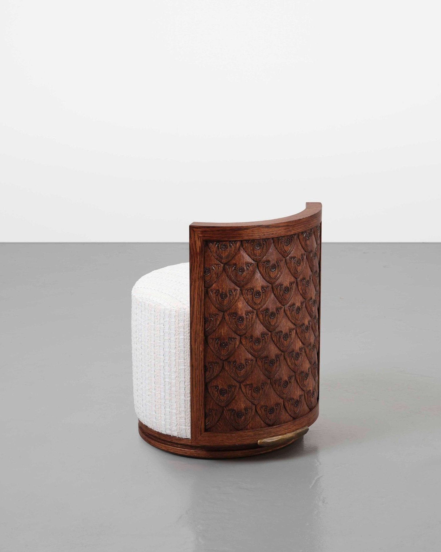 3.FJS+Stool+%27Pontresina%27.jpg