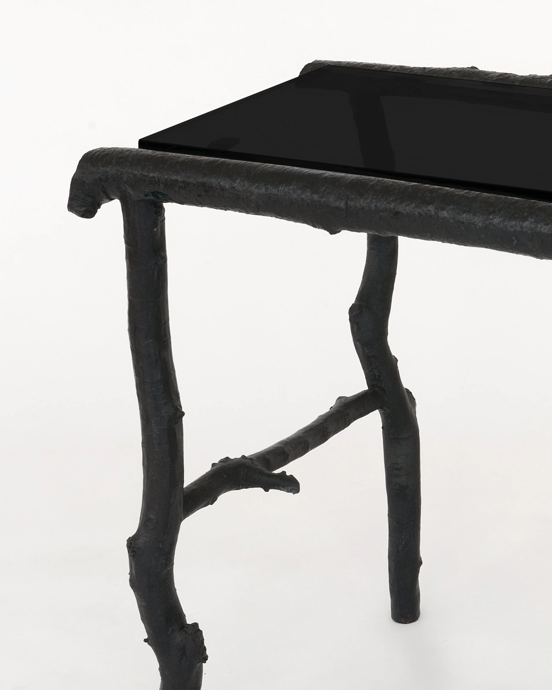 4.B&G Side Table 'Petit Trainon'.jpg