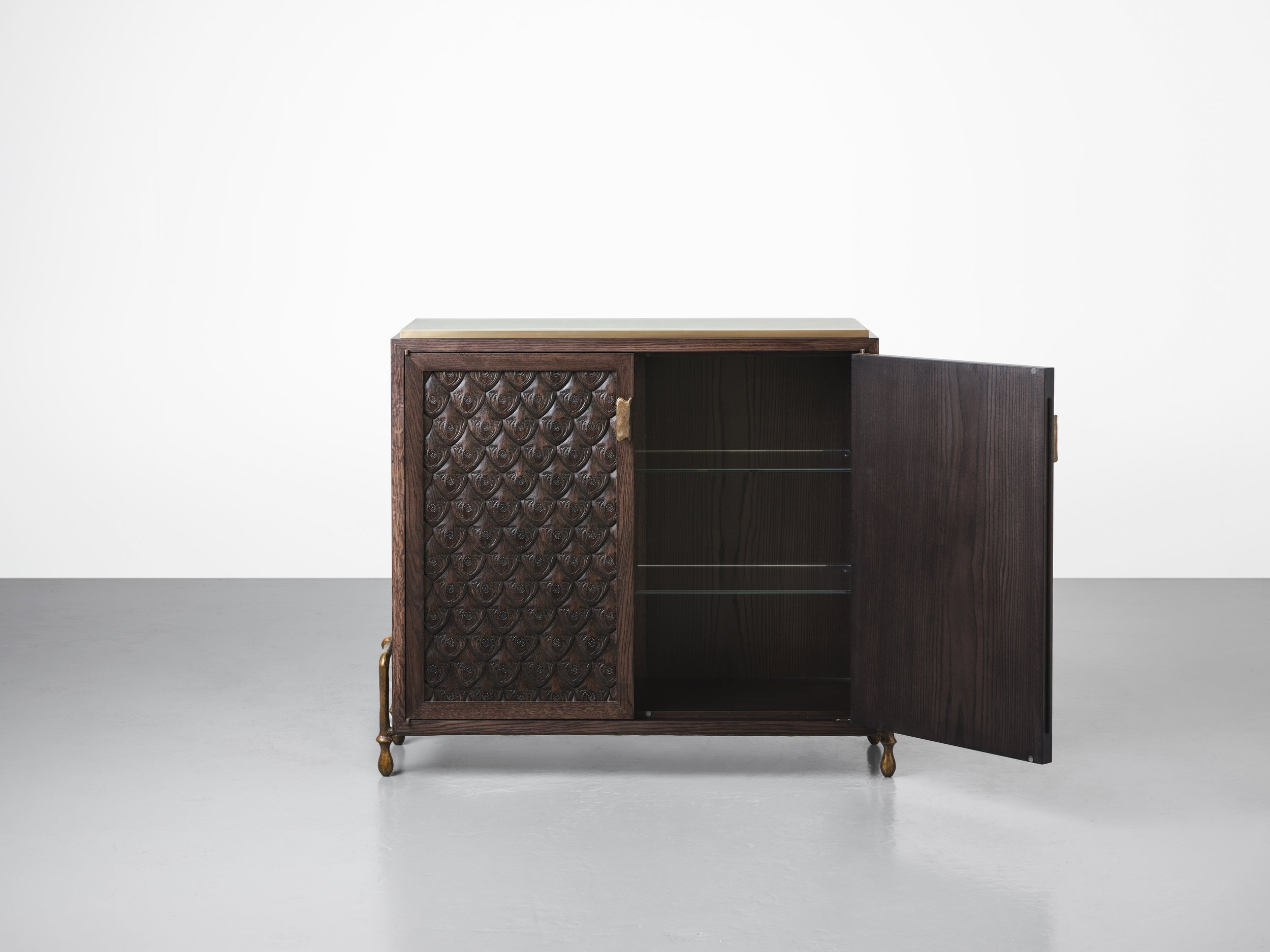 4.FJS Cabinet 'Bernina'.jpg